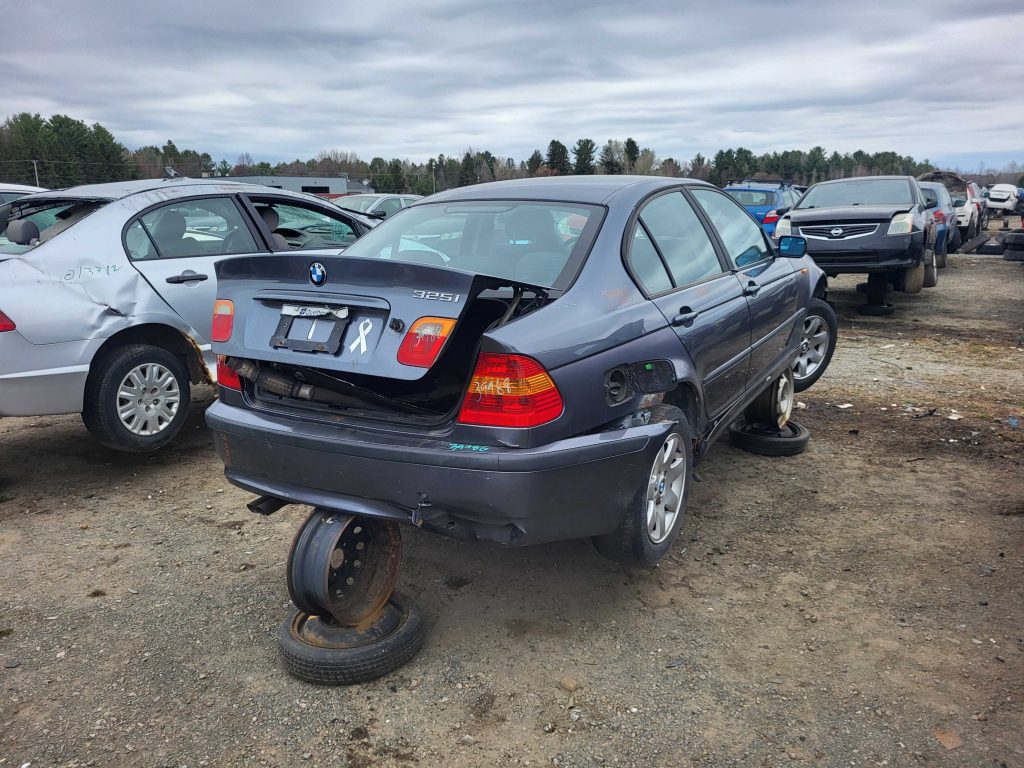 BMW 325 2003