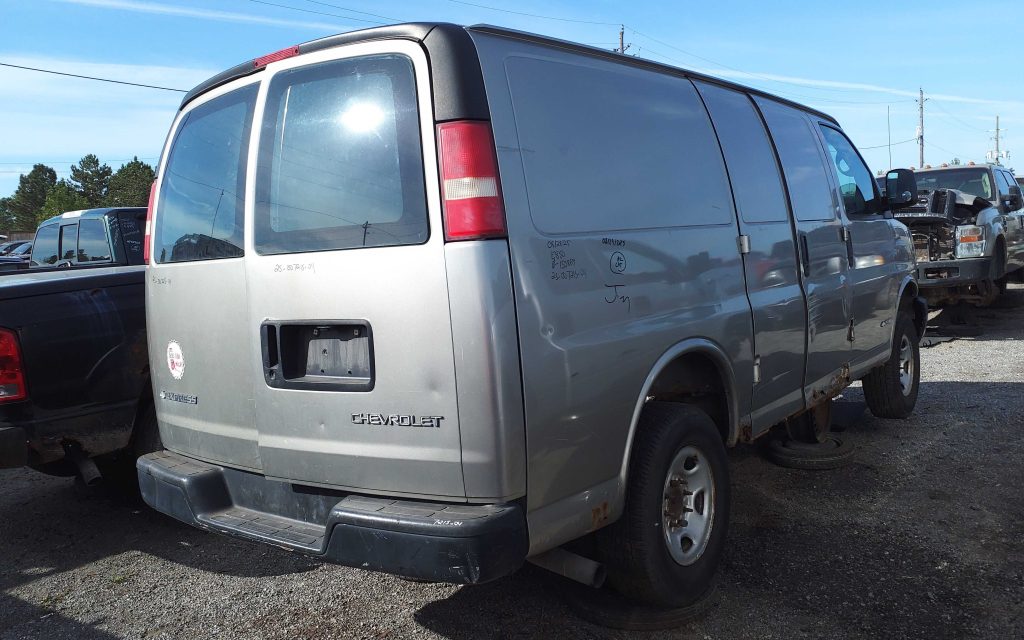 CHEVROLET EXPRESS VAN 2004