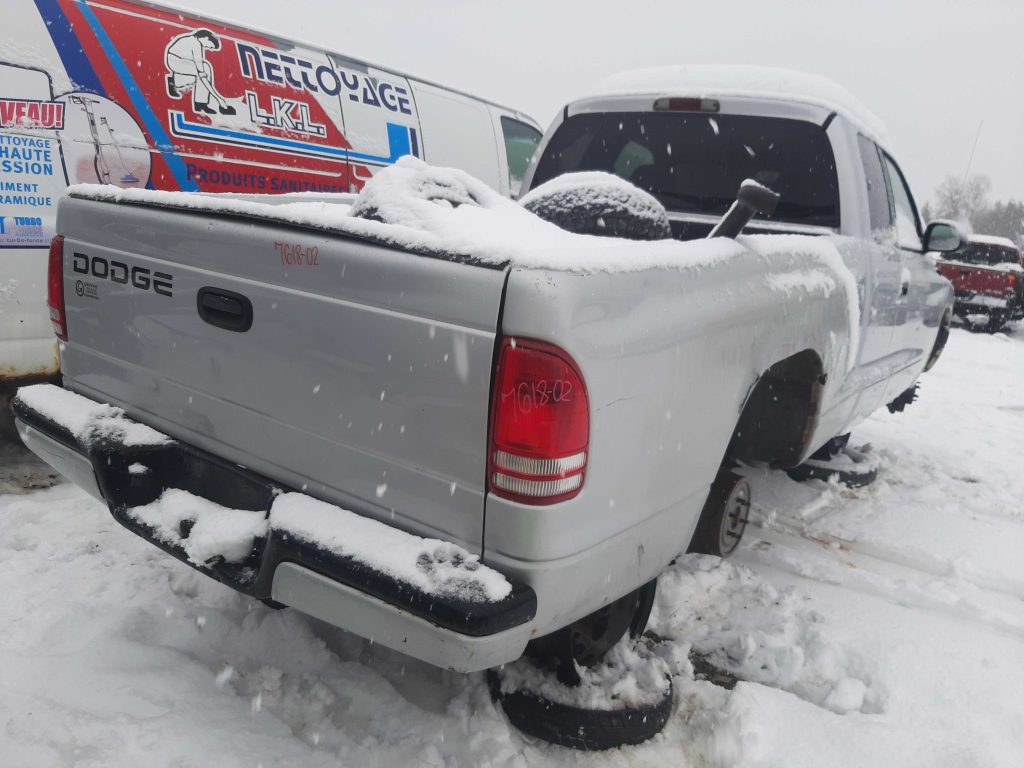 DODGE DAKOTA 2002