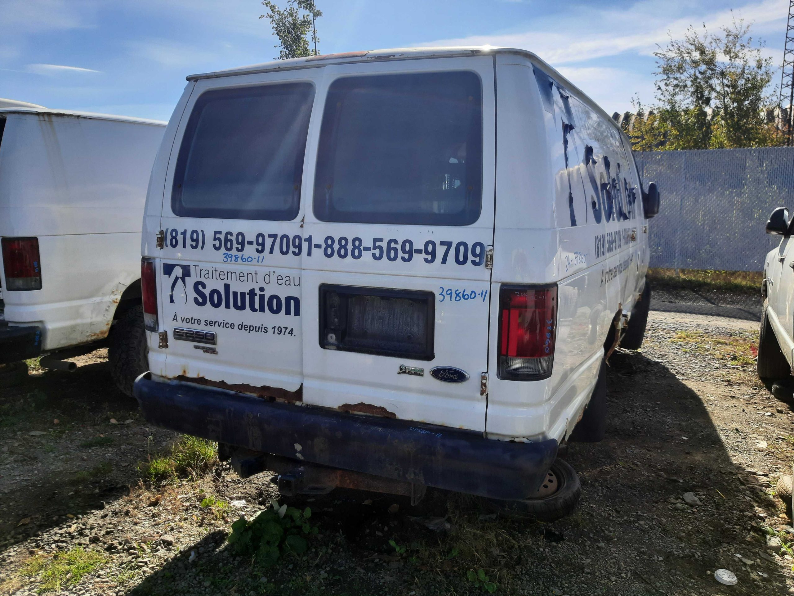 FORD ECONOLINE 2011