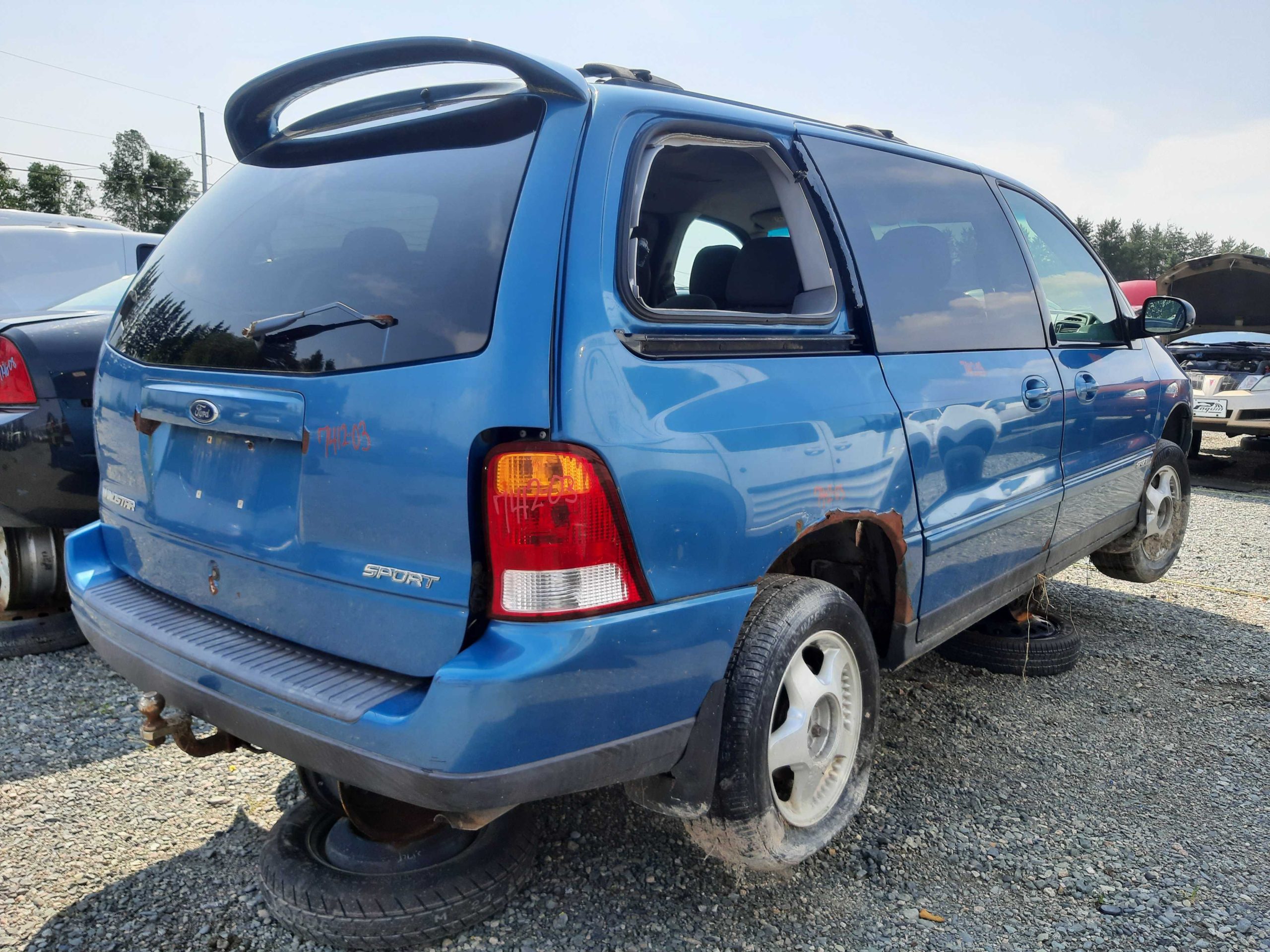 FORD WINDSTAR 2003
