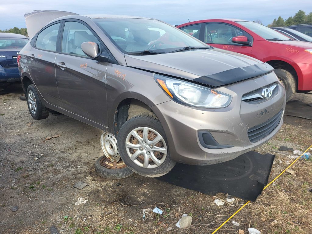 HYUNDAI ACCENT 2013