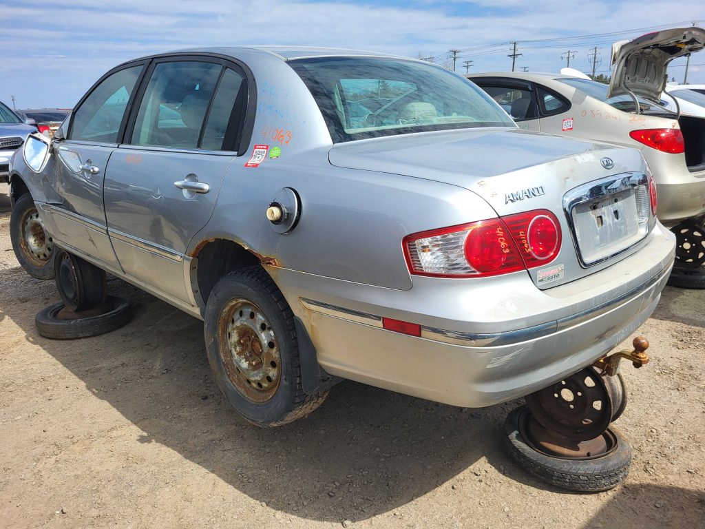 KIA AMANTI 2005