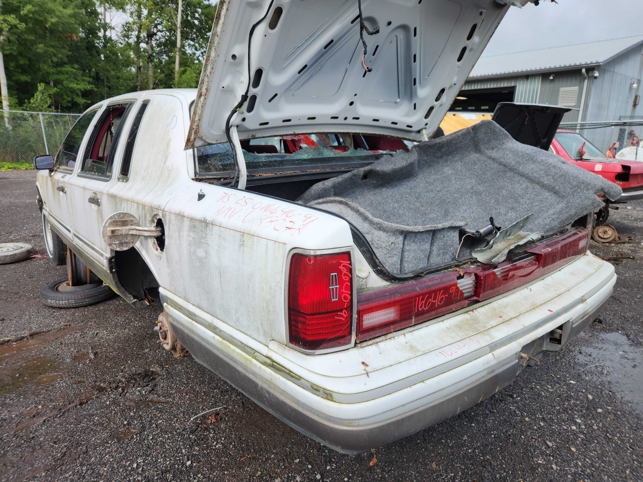 LINCOLN TOWN CAR 1991