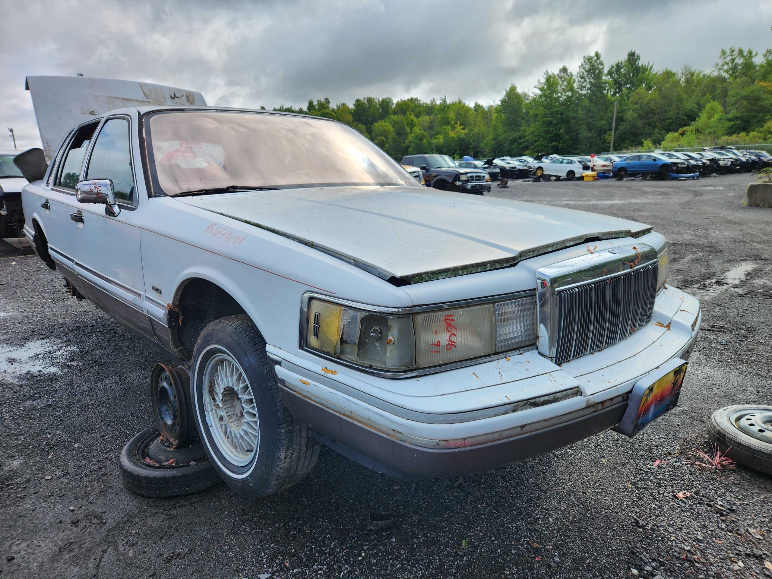LINCOLN TOWN CAR 1991