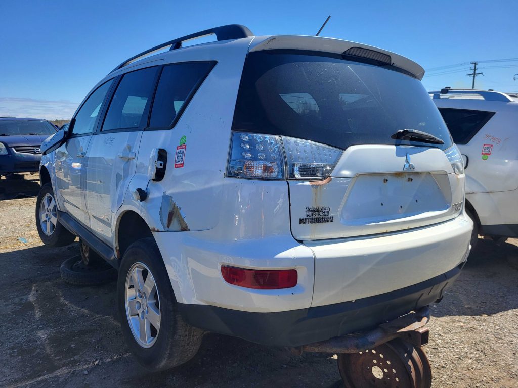 MITSUBISHI OUTLANDER 2010