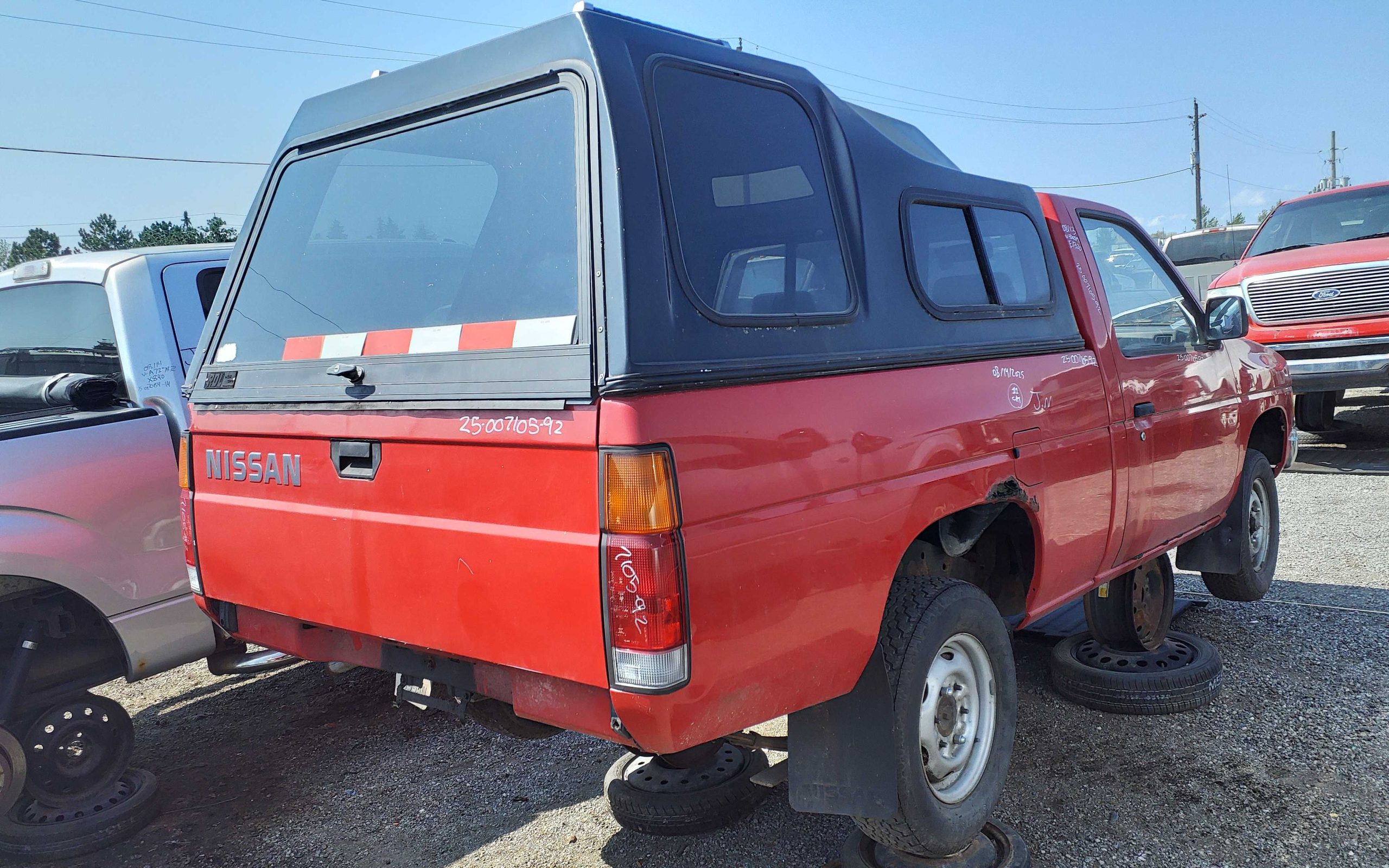 NISSAN PICKUP 1992