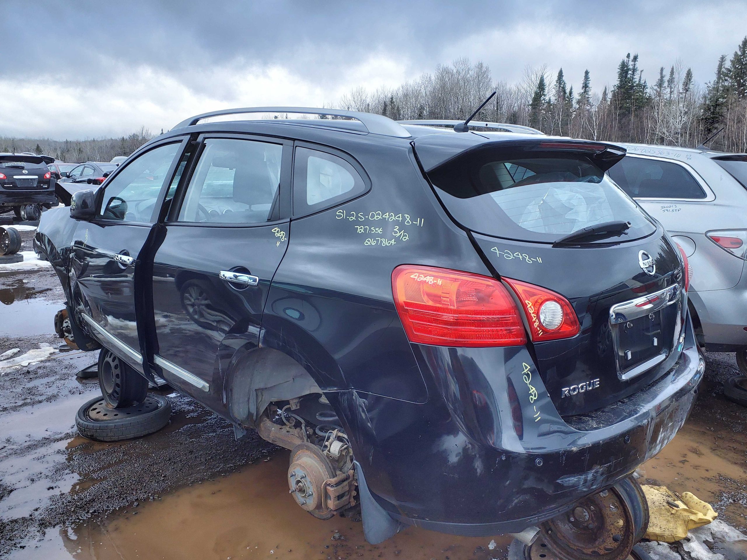 NISSAN ROGUE 2011