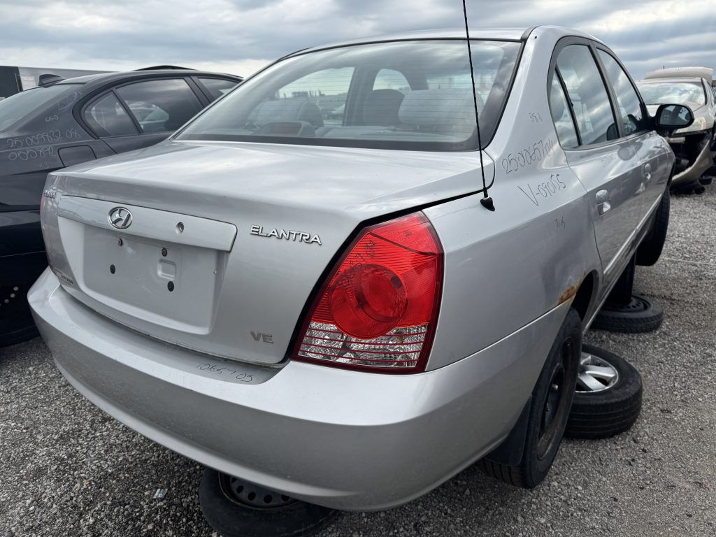 NISSAN VERSA 2012
