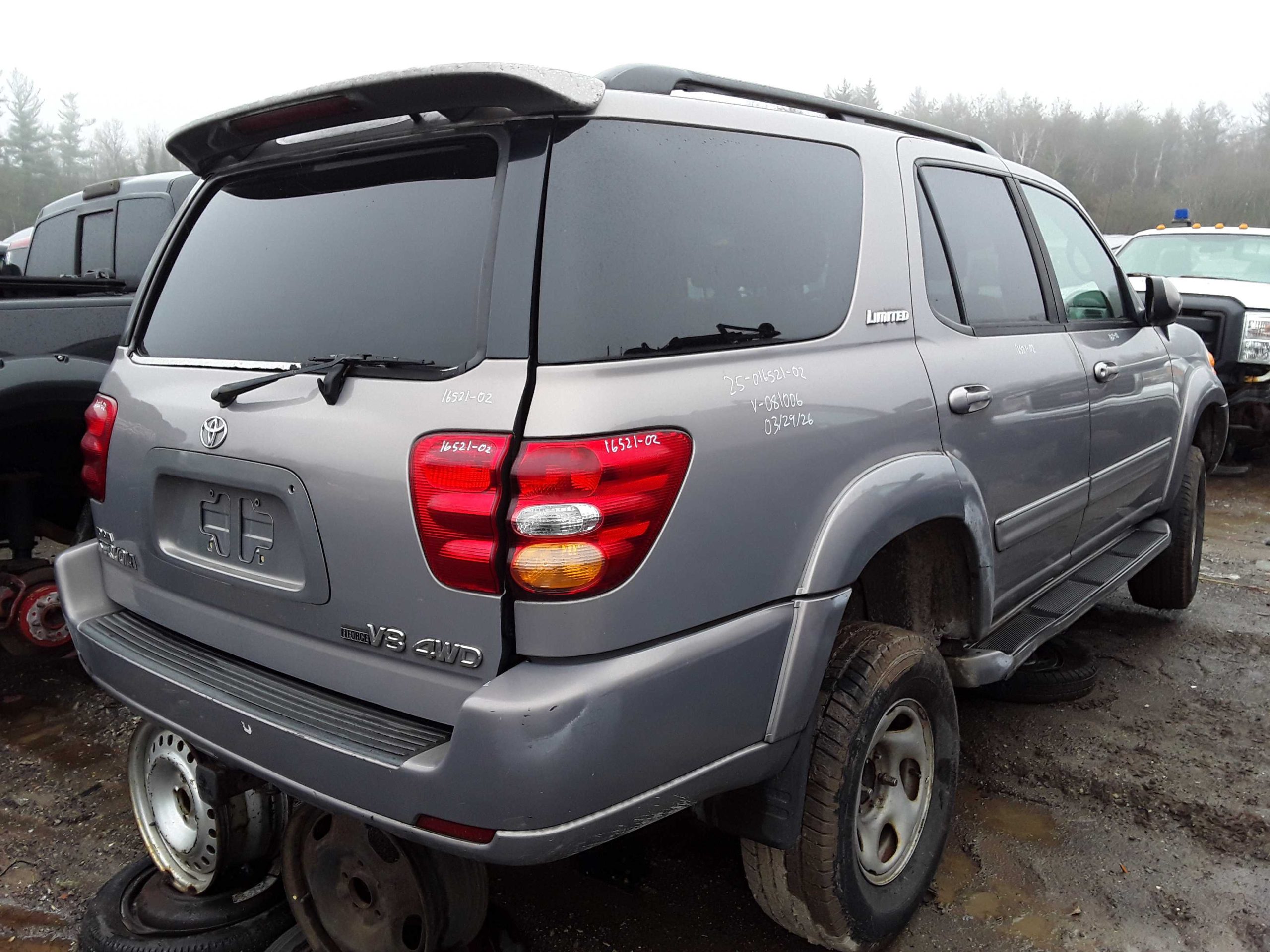 TOYOTA SEQUOIA 2002