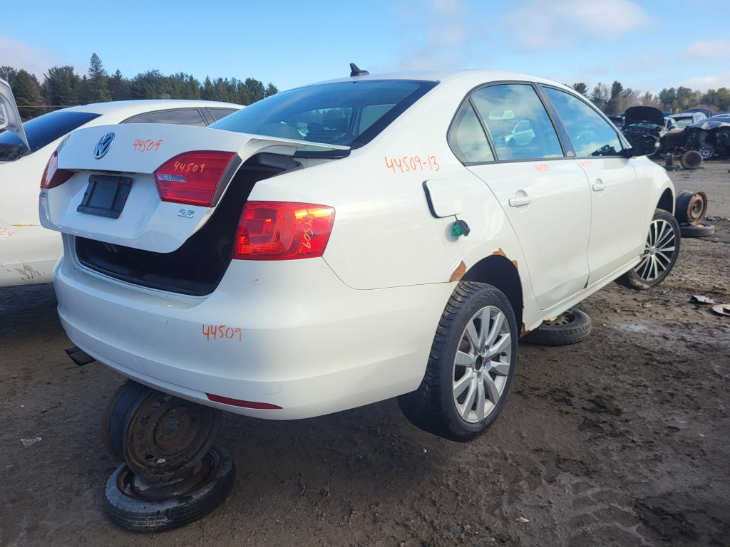 VOLKSWAGEN JETTA 2013
