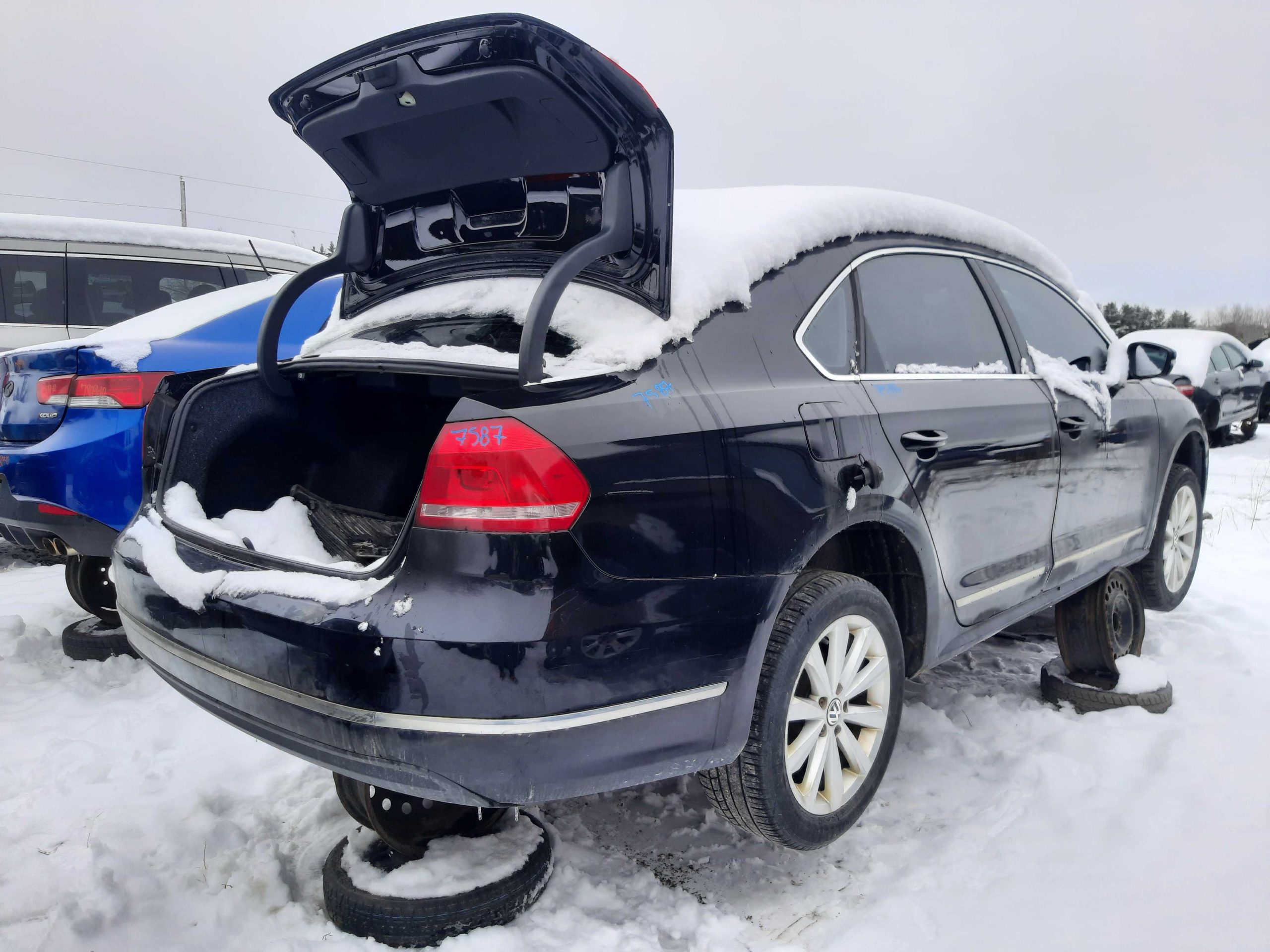 VOLKSWAGEN PASSAT 2014