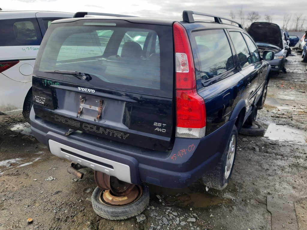 VOLVO XC70 2005