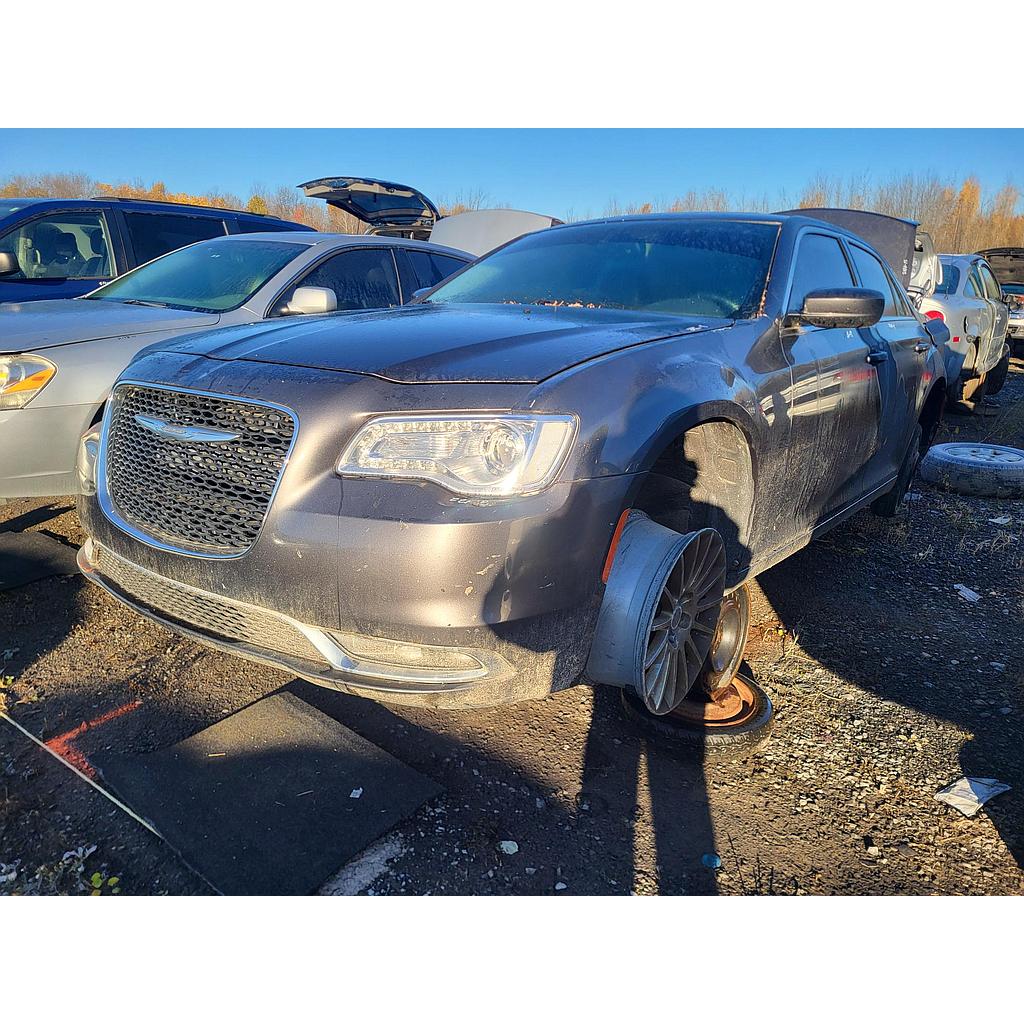 CHRYSLER 300 2015