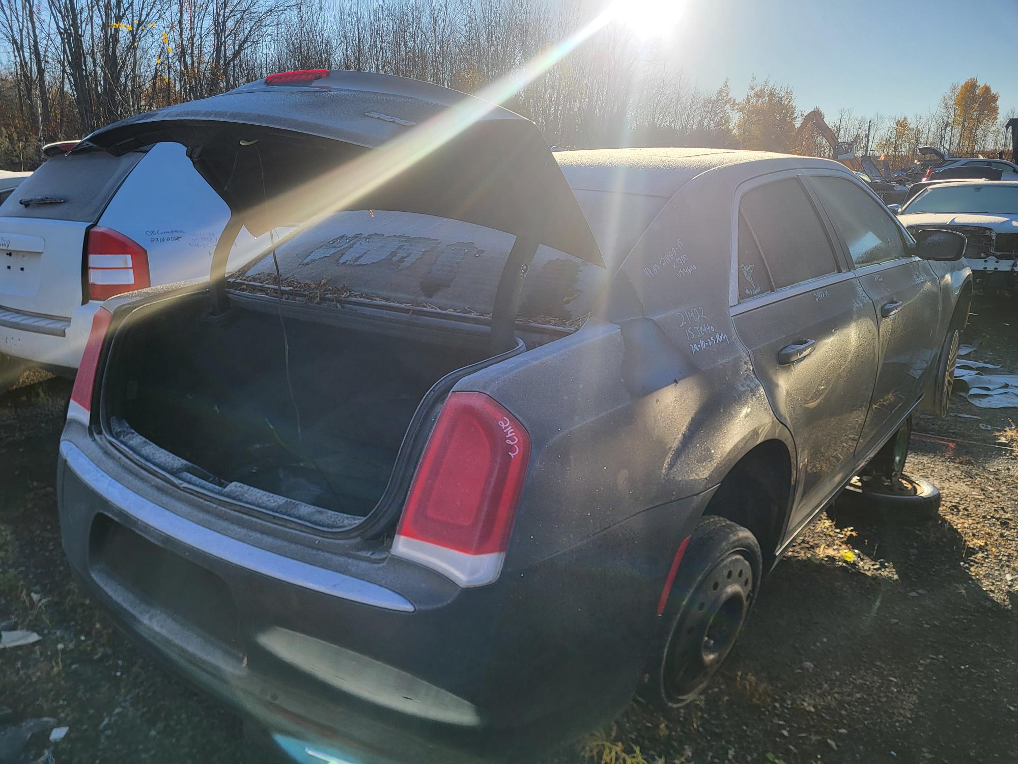 CHRYSLER 300 2015