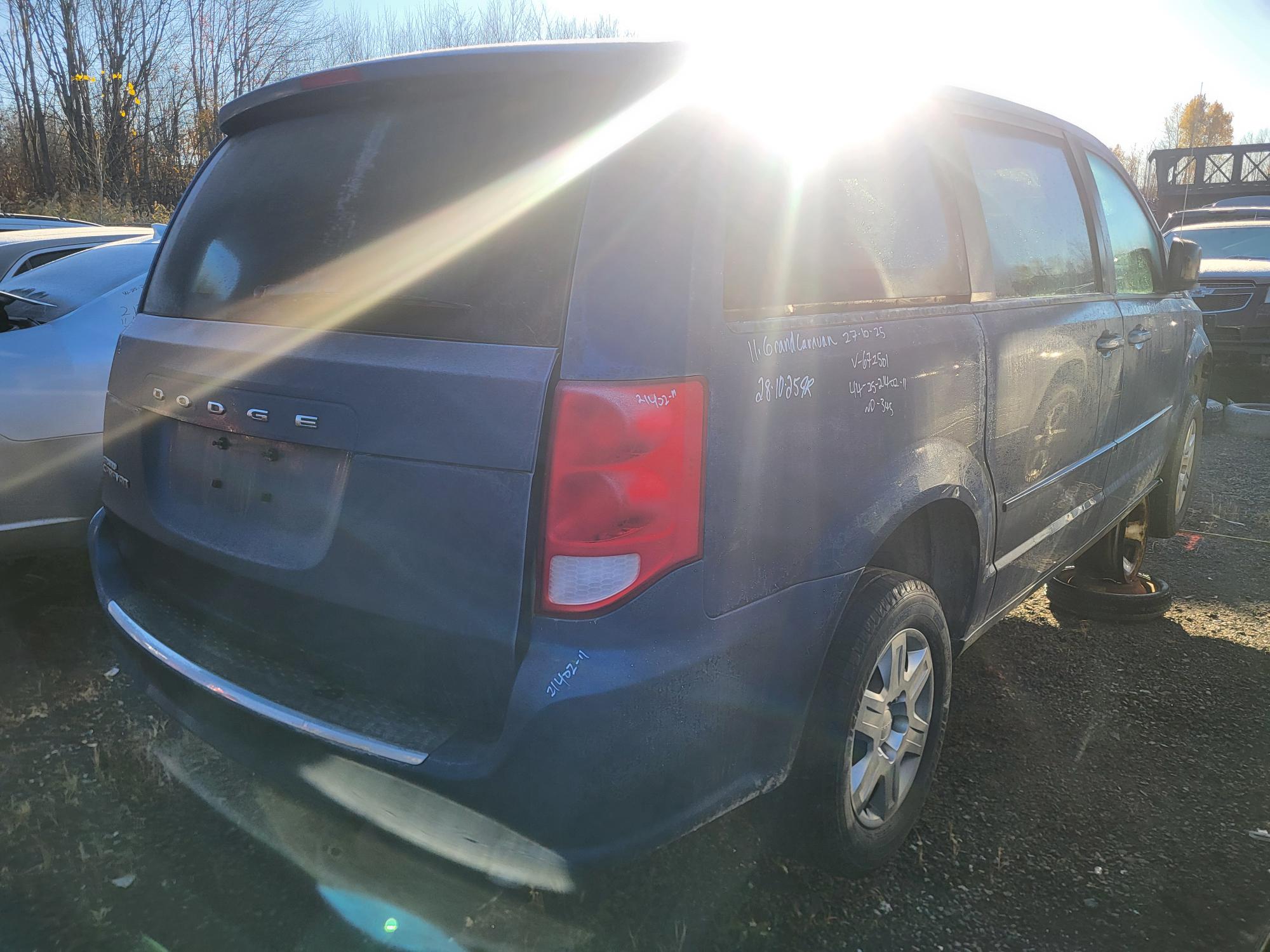 DODGE GRAND CARAVAN 2011