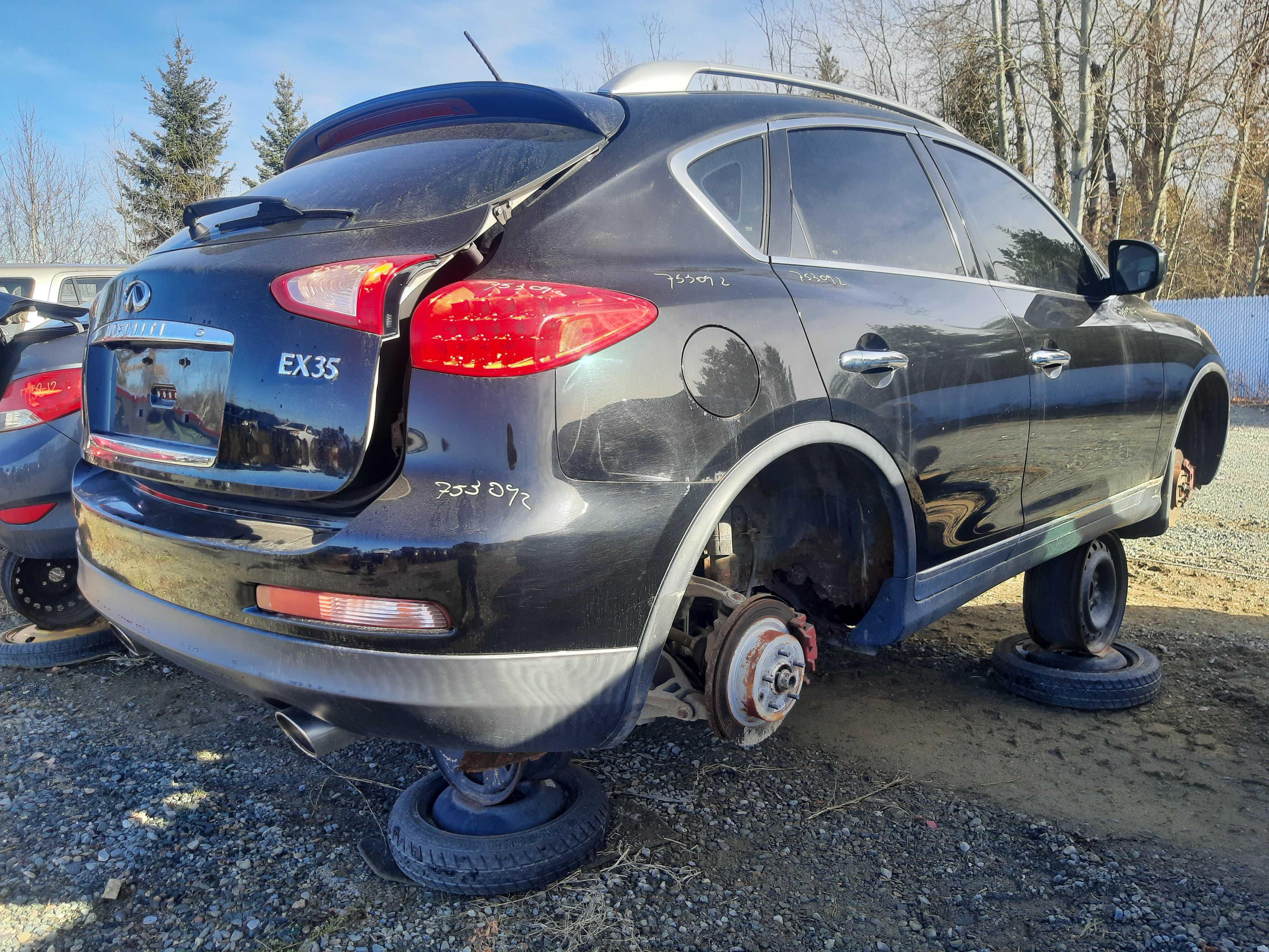 INFINITI EX35 2010