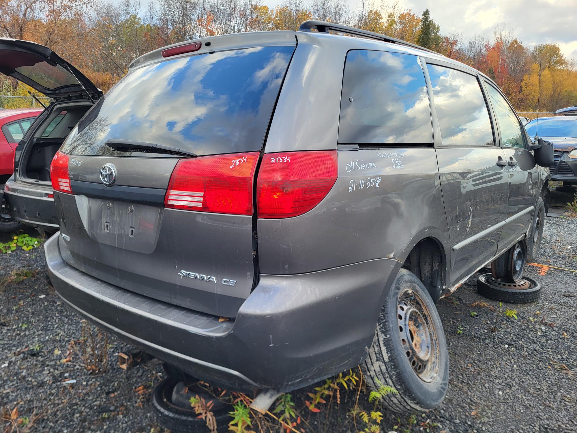 TOYOTA SIENNA 2004