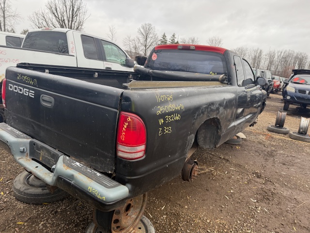 DODGE DAKOTA 2001