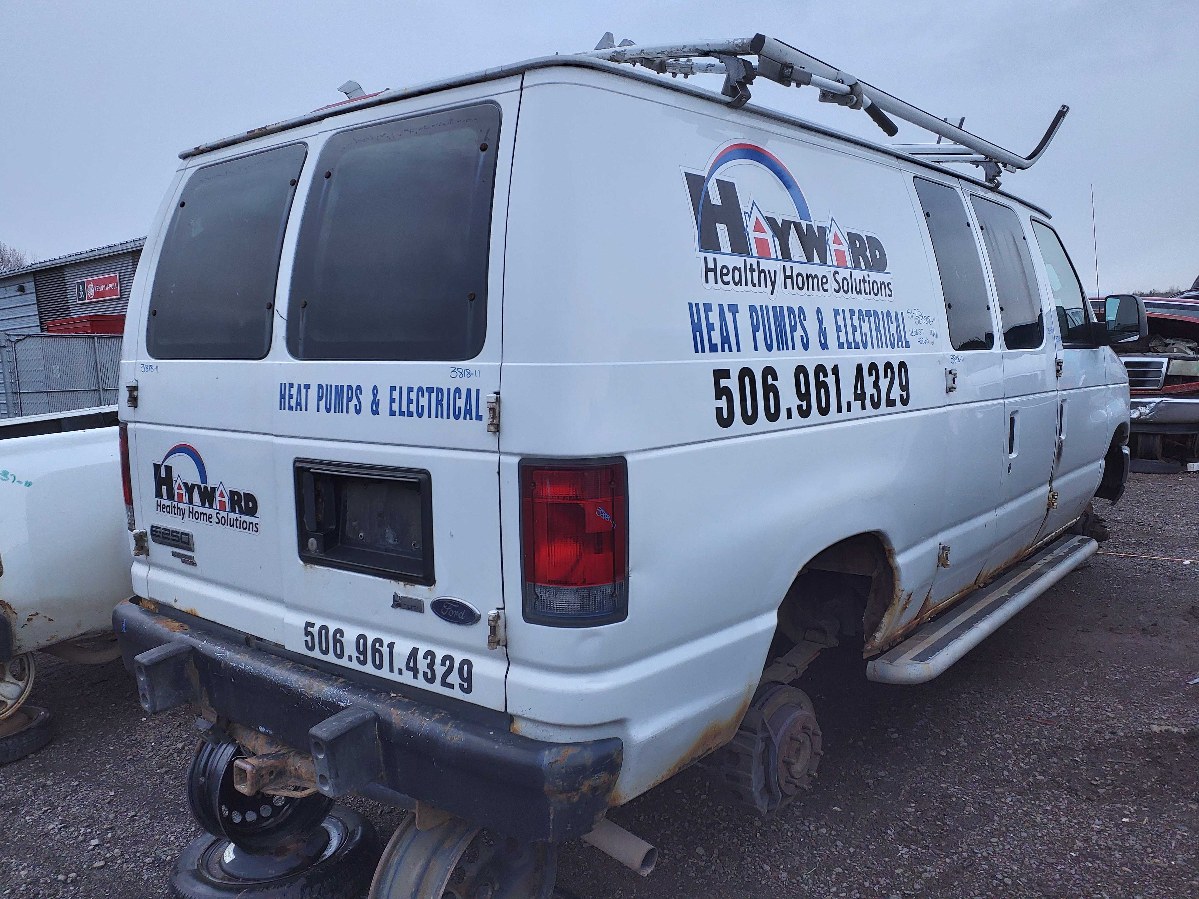 FORD ECONOLINE 2011