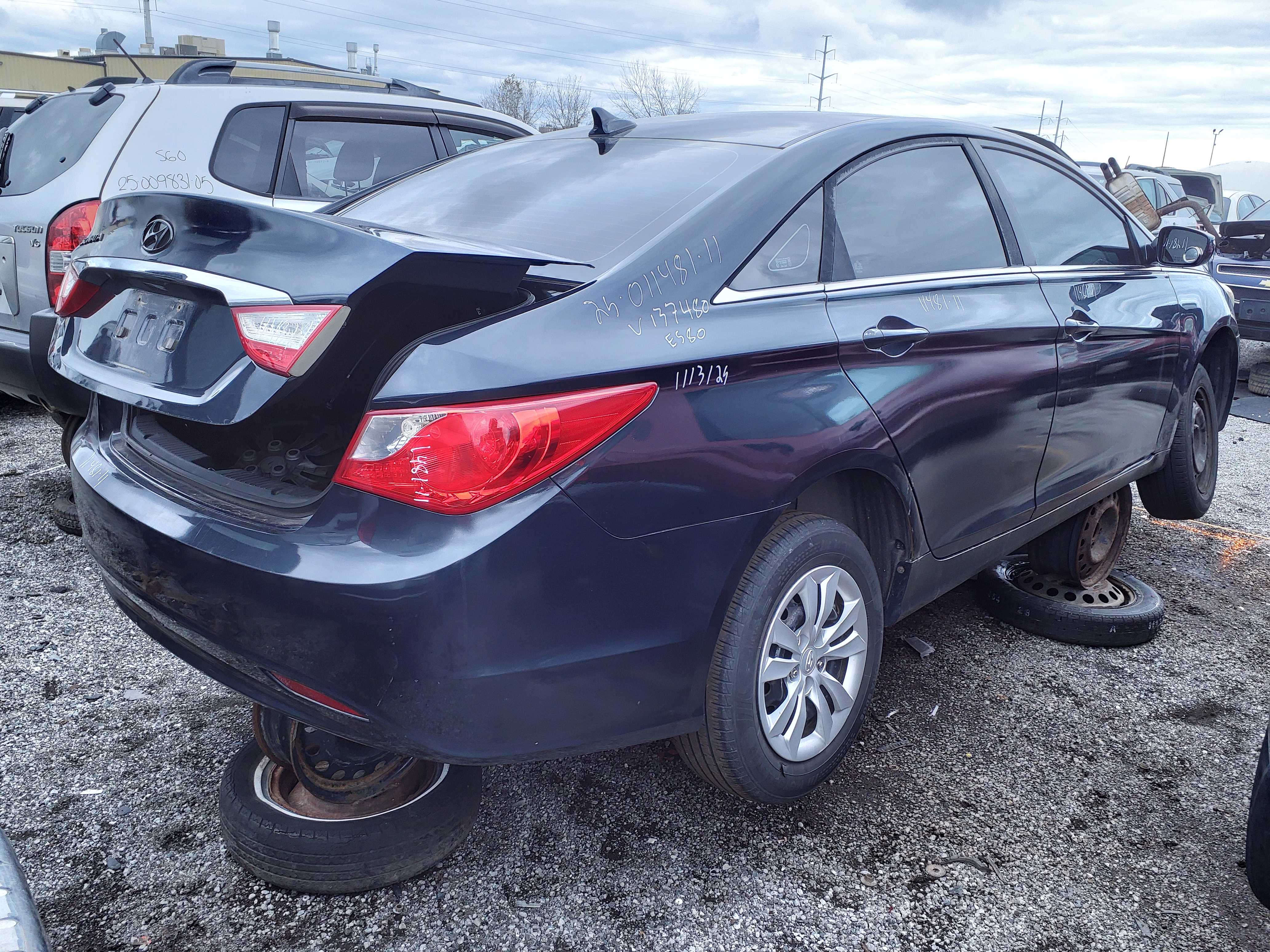 HYUNDAI SONATA 2011