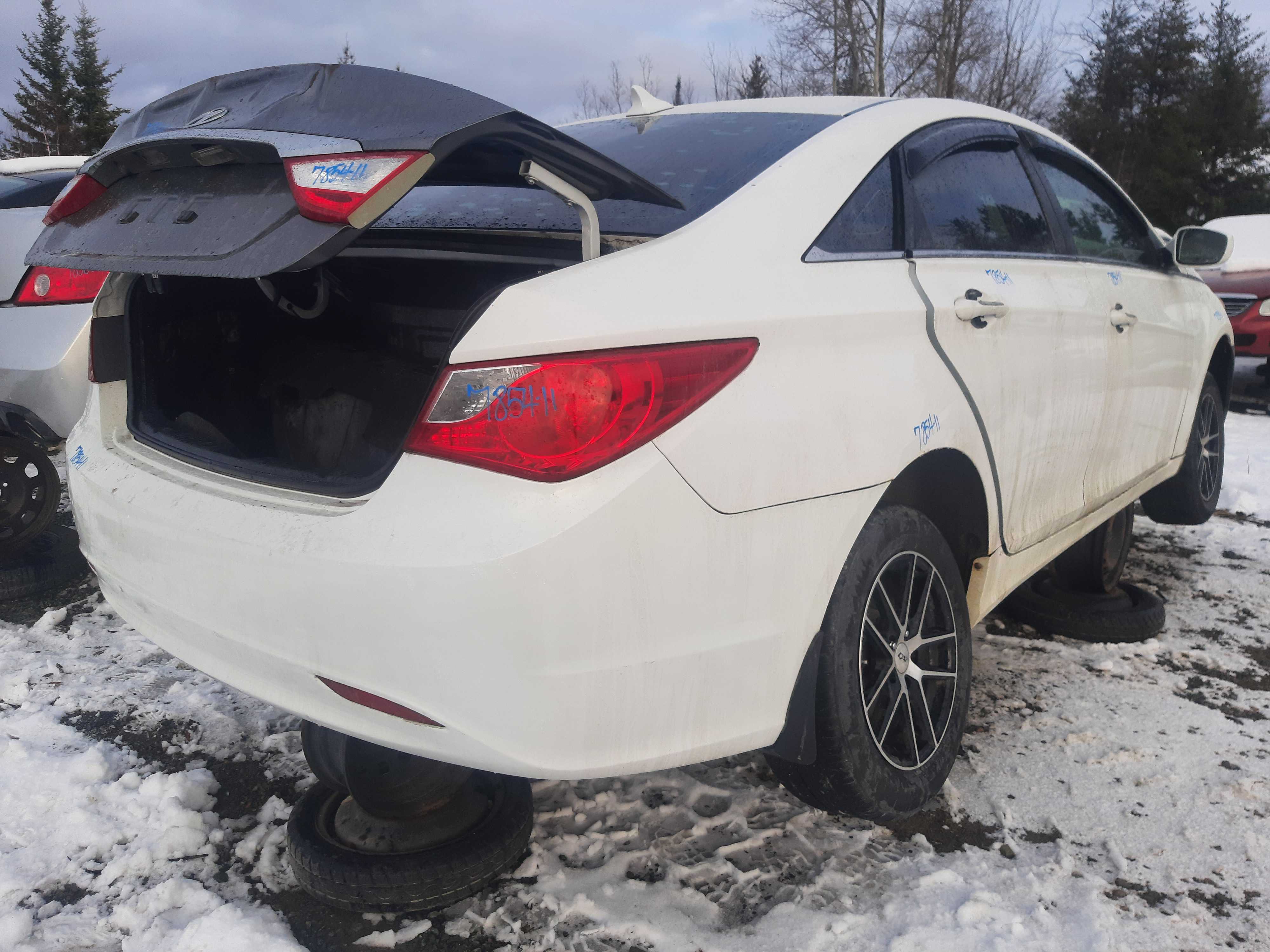 HYUNDAI SONATA 2011