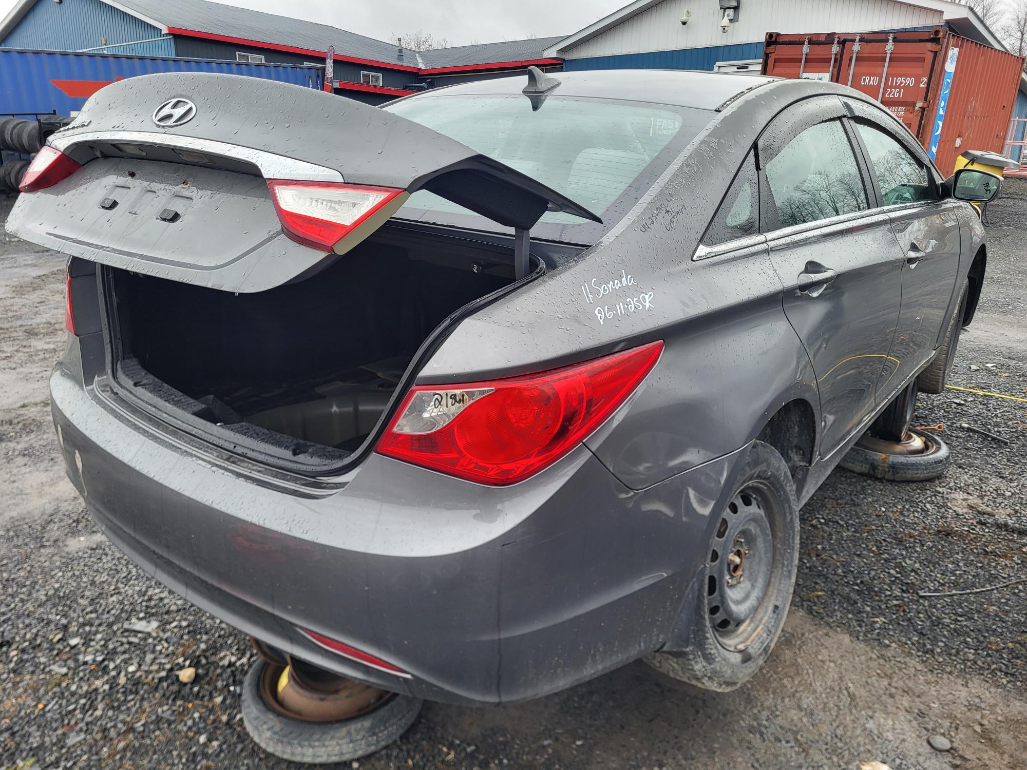 HYUNDAI SONATA 2011