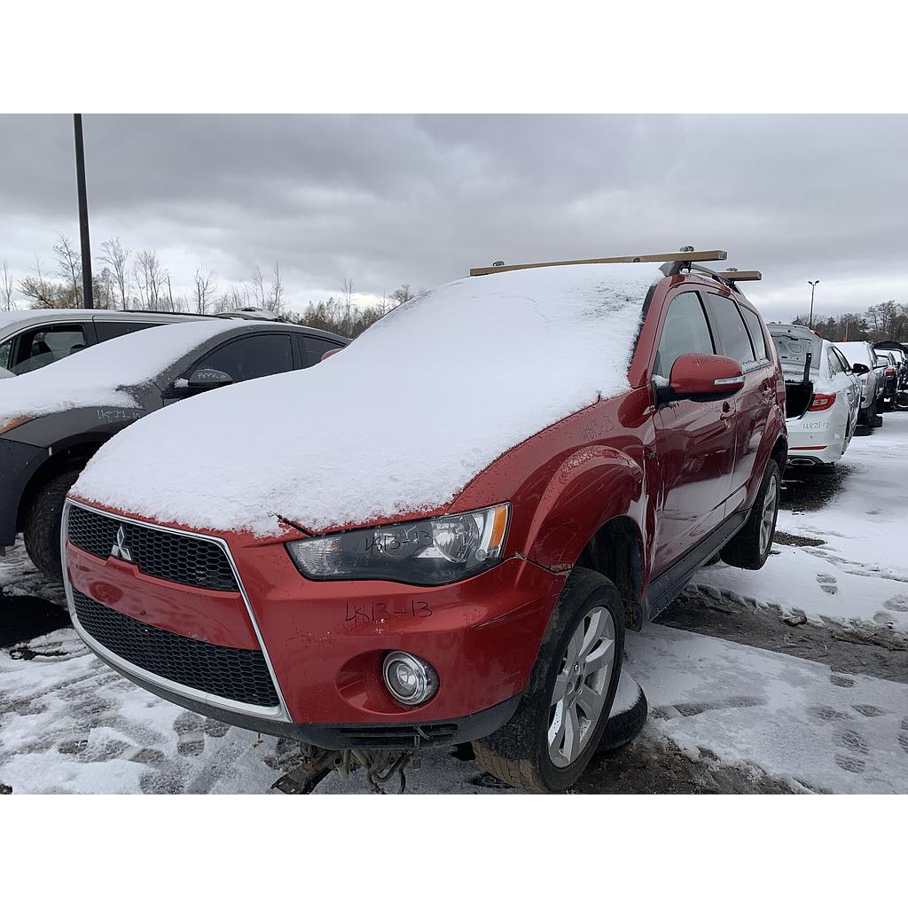 MITSUBISHI OUTLANDER 2013