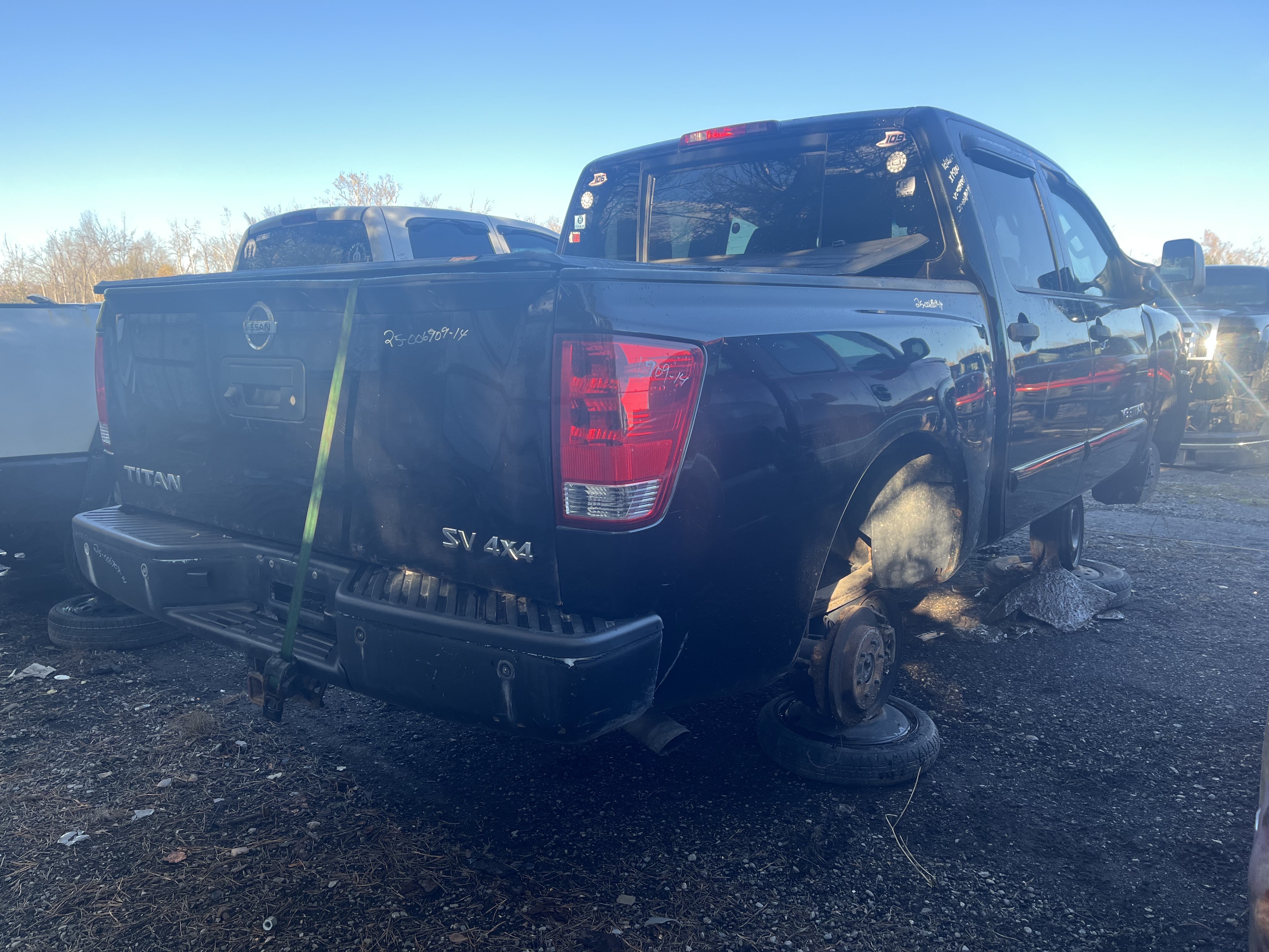 NISSAN TITAN 2014