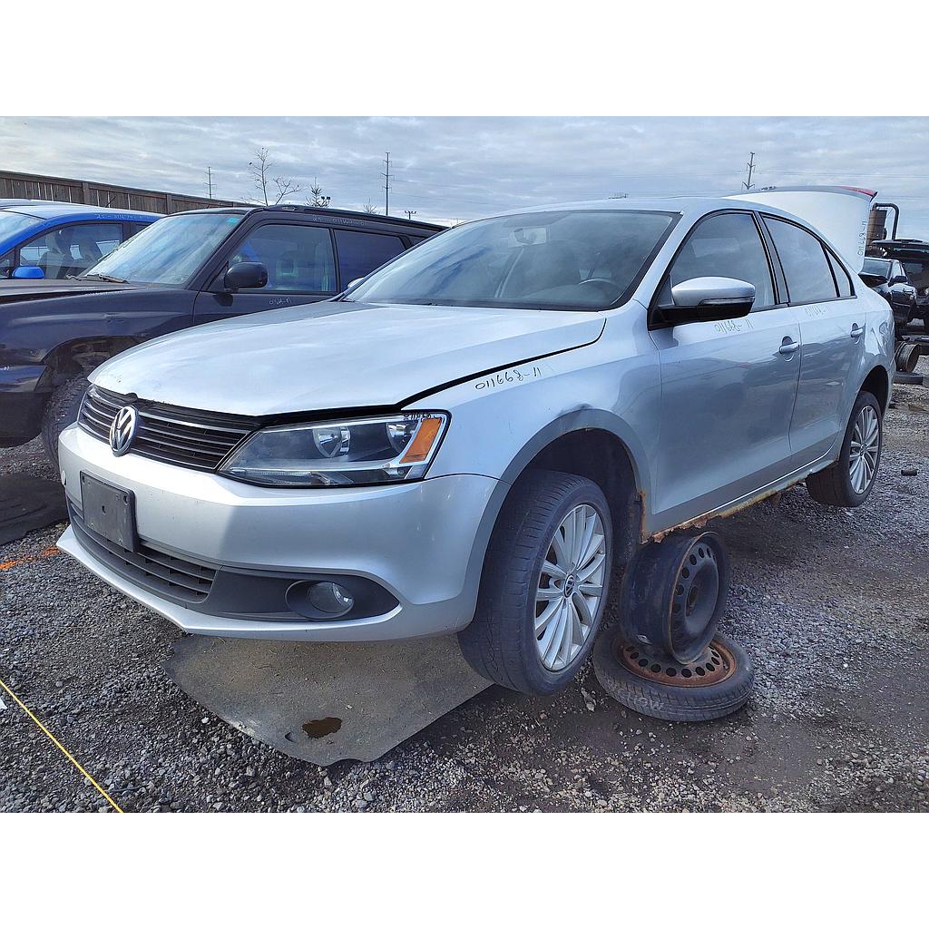VOLKSWAGEN JETTA 2011