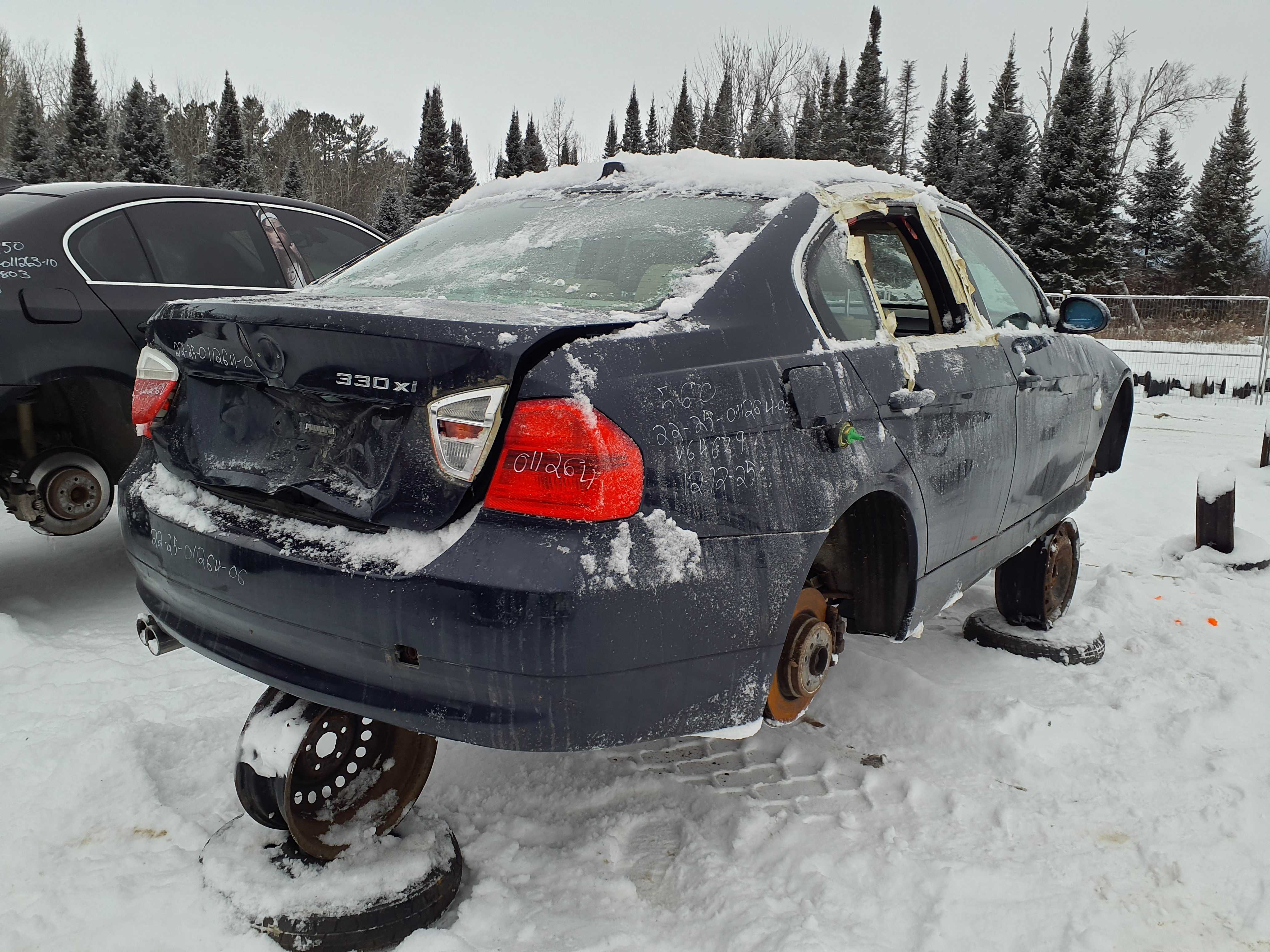 BMW 330 2006