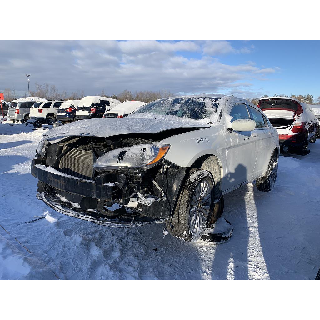 CHRYSLER 200 2013