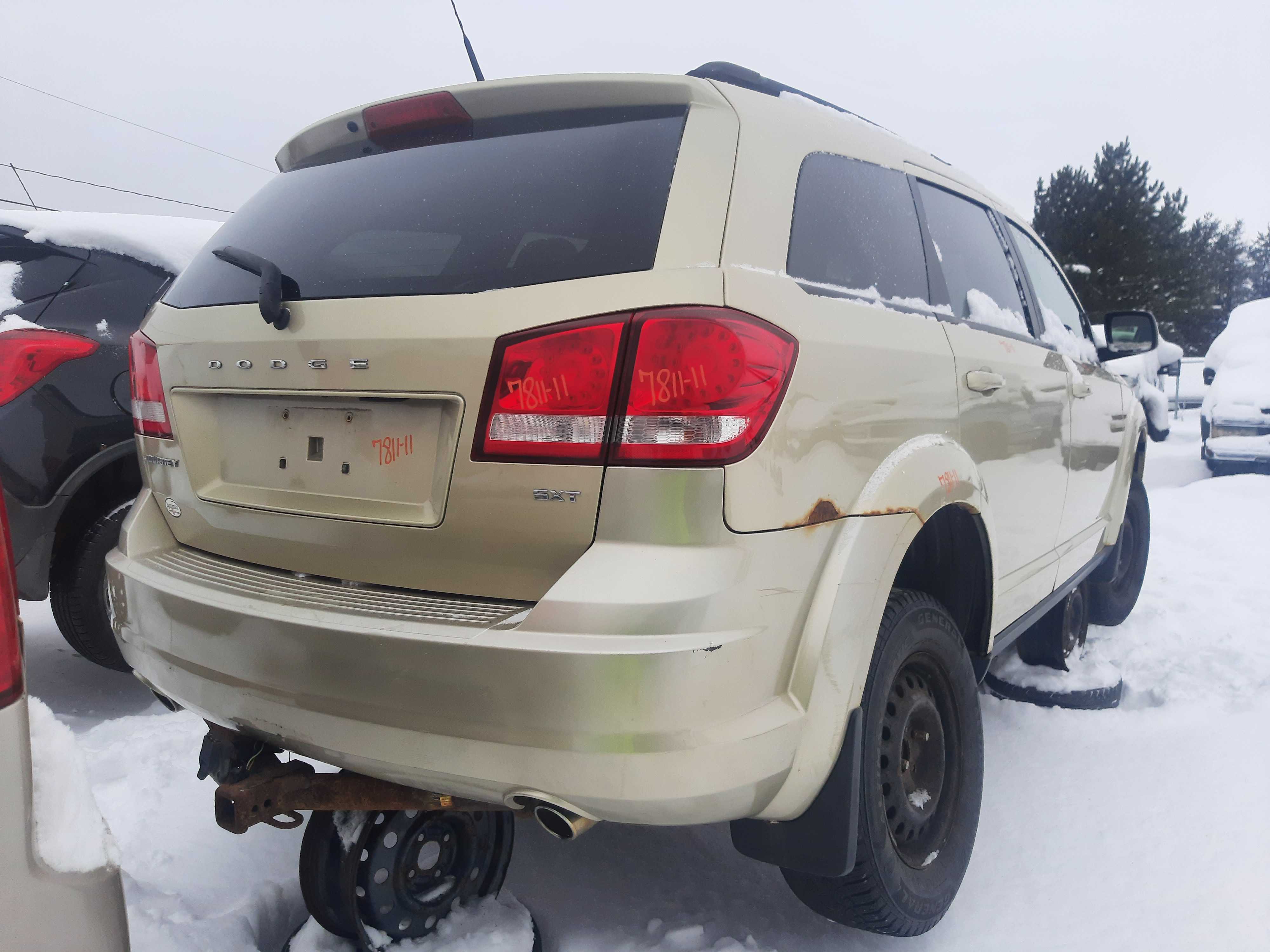 DODGE JOURNEY 2011