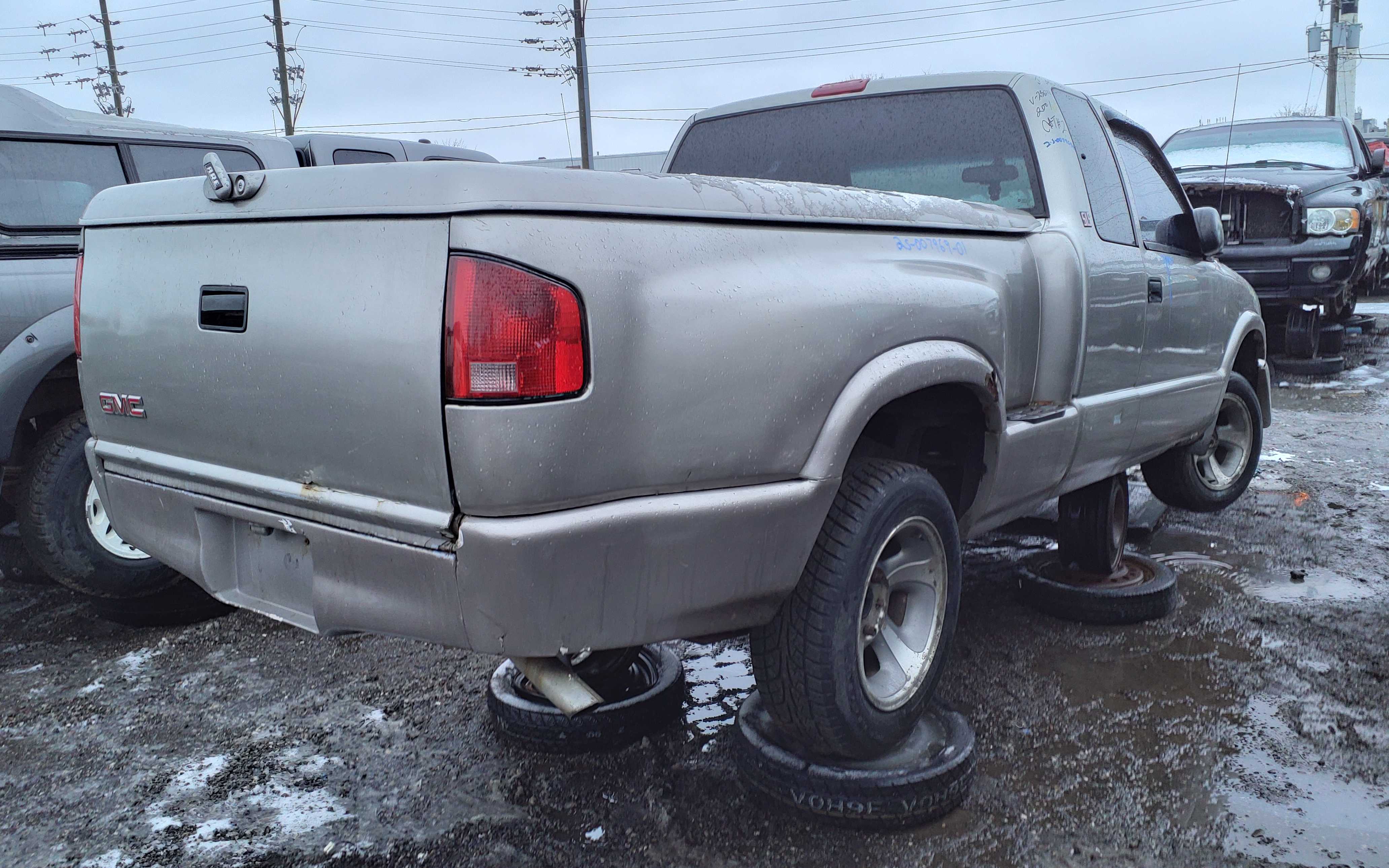 GMC SONOMA 2001