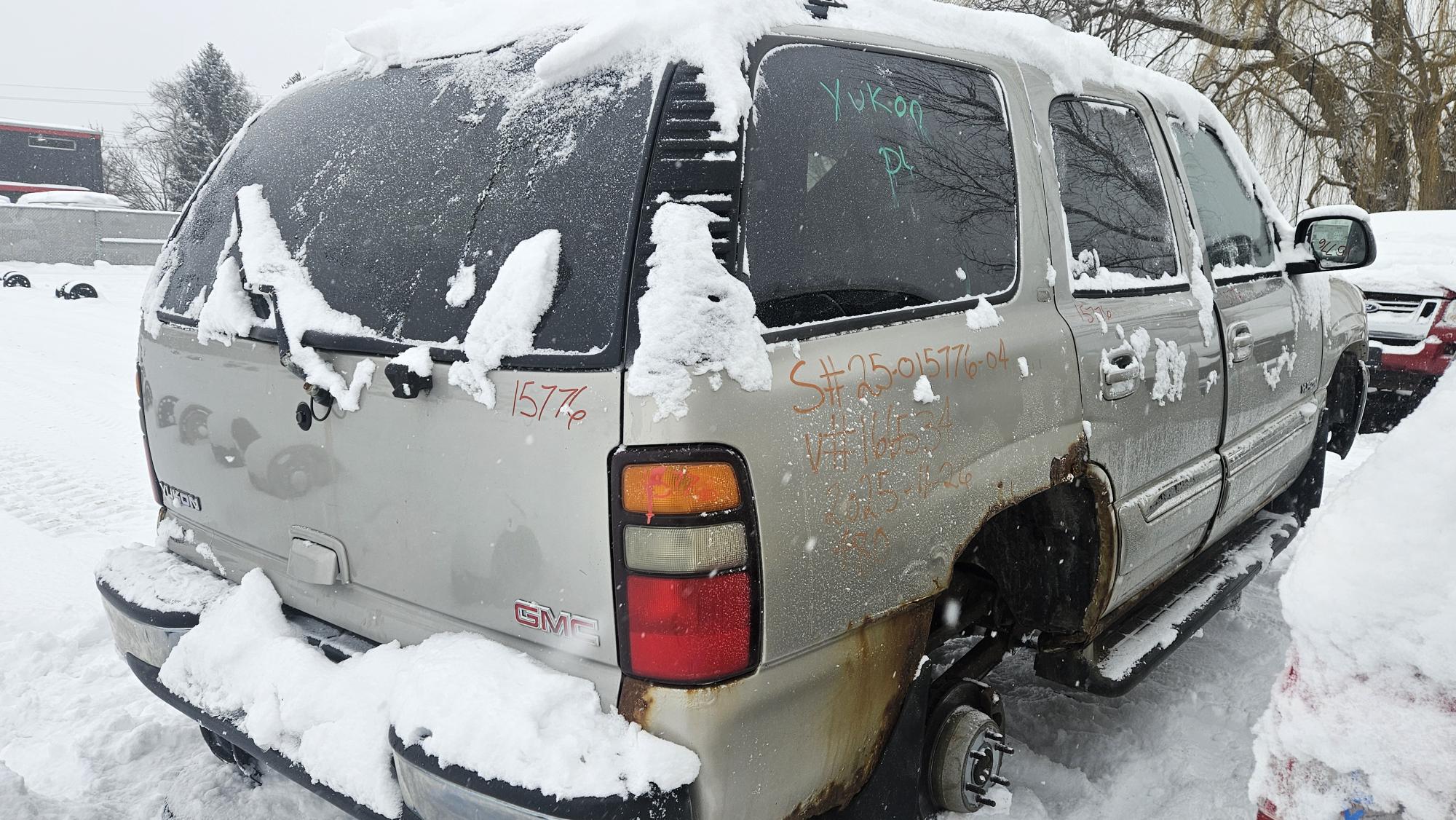GMC YUKON 2004