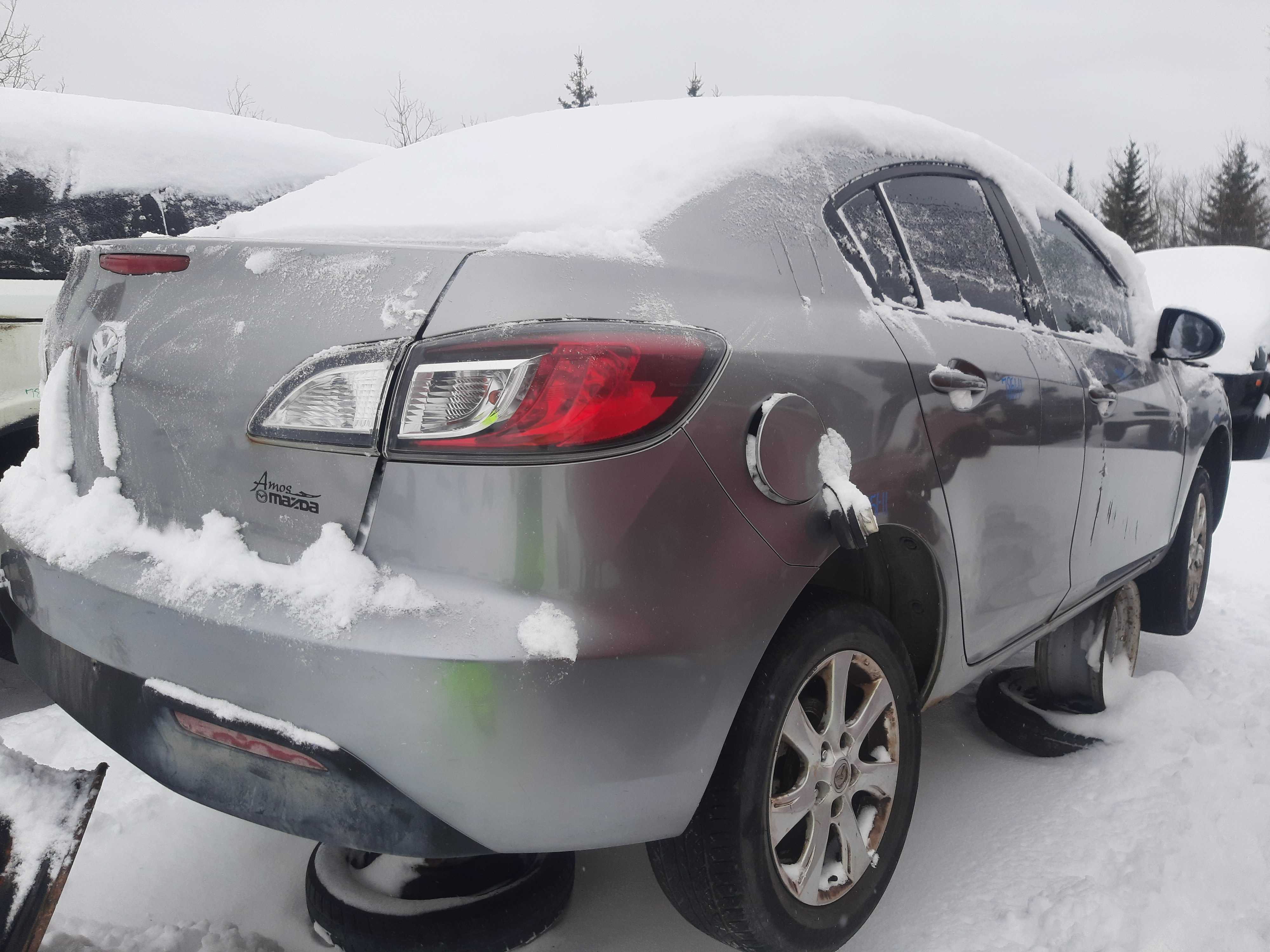 MAZDA MAZDA3 2011