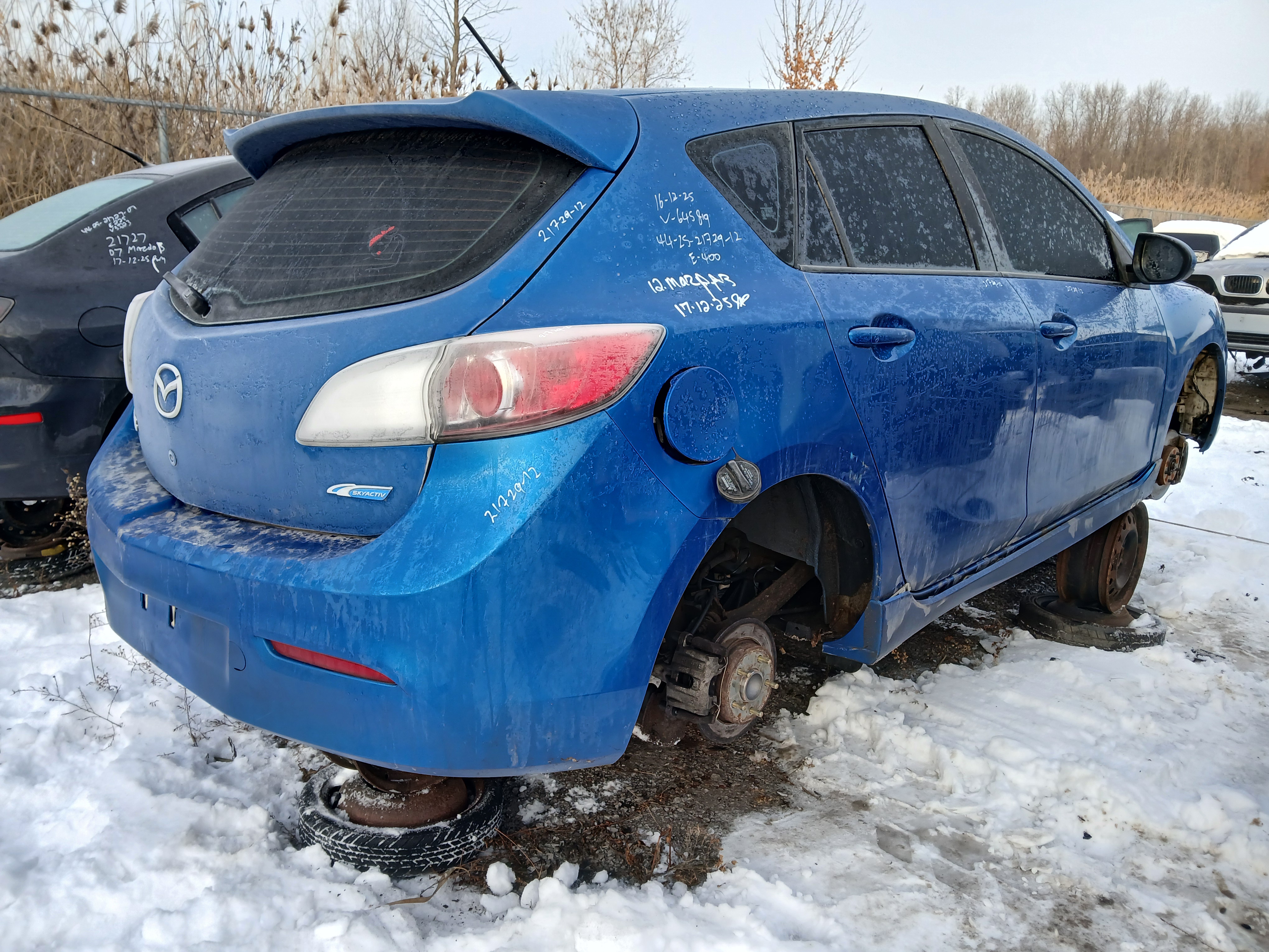 MAZDA MAZDA3 2012