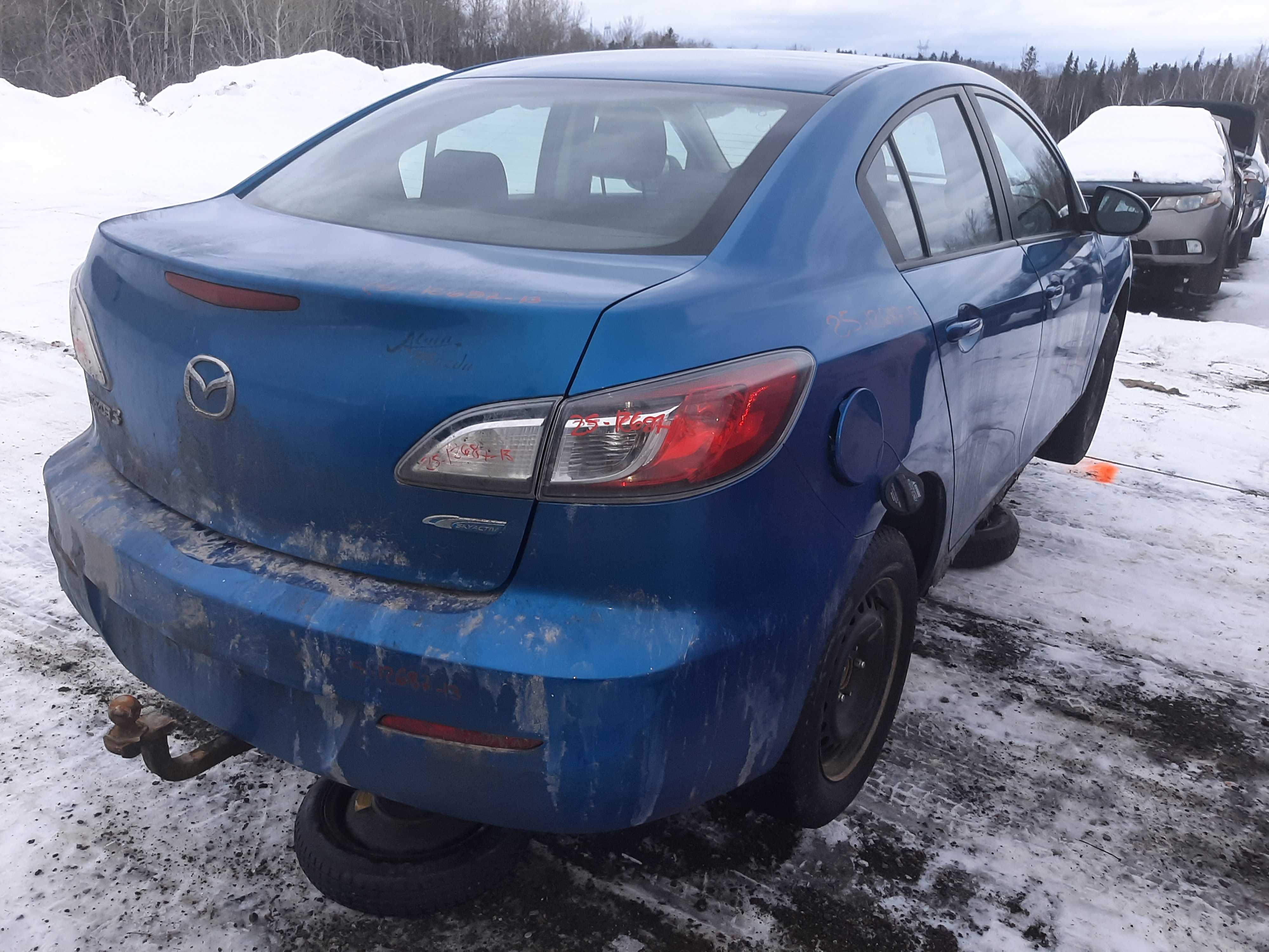 MAZDA MAZDA3 2013