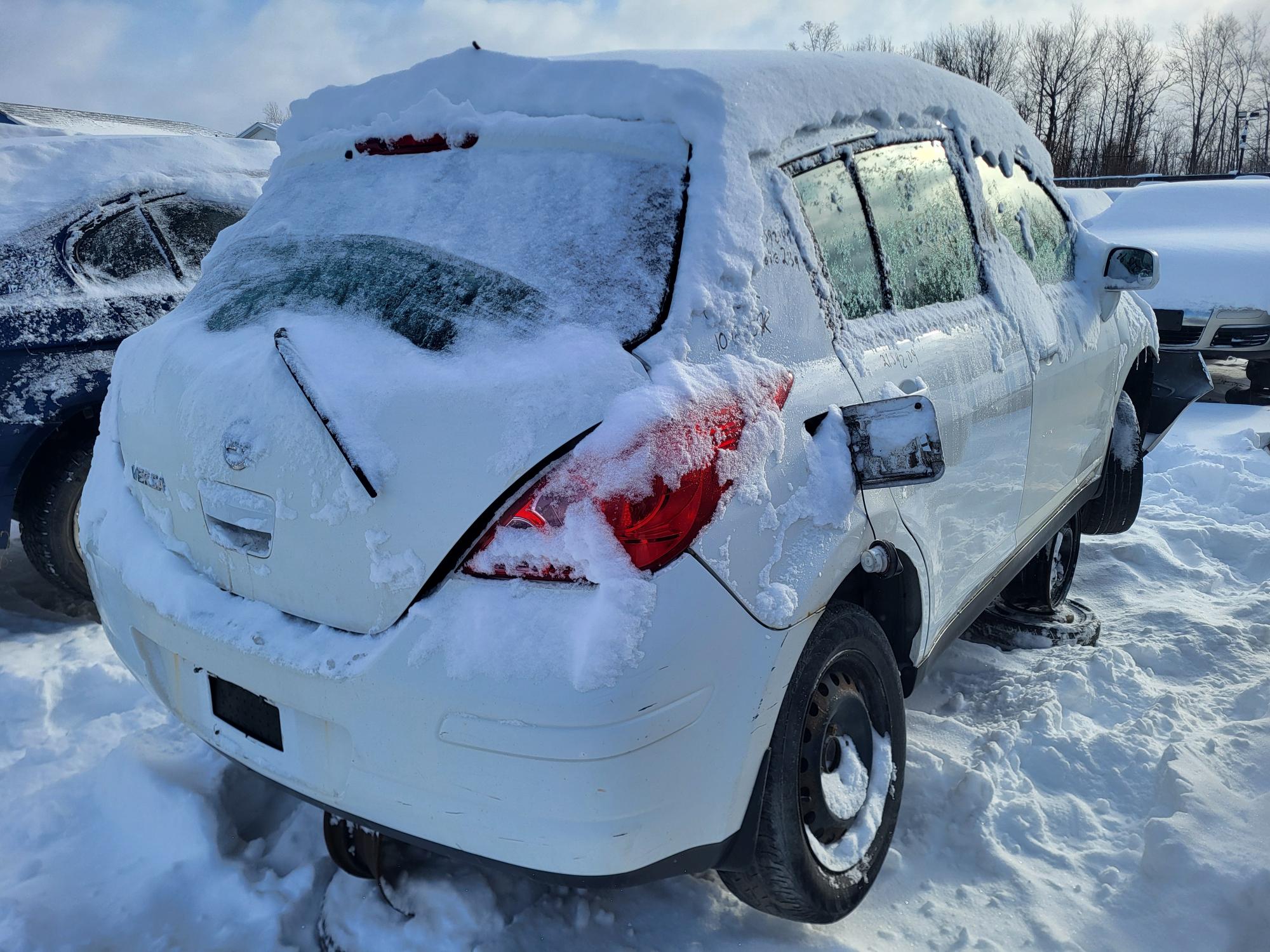 NISSAN VERSA 2009