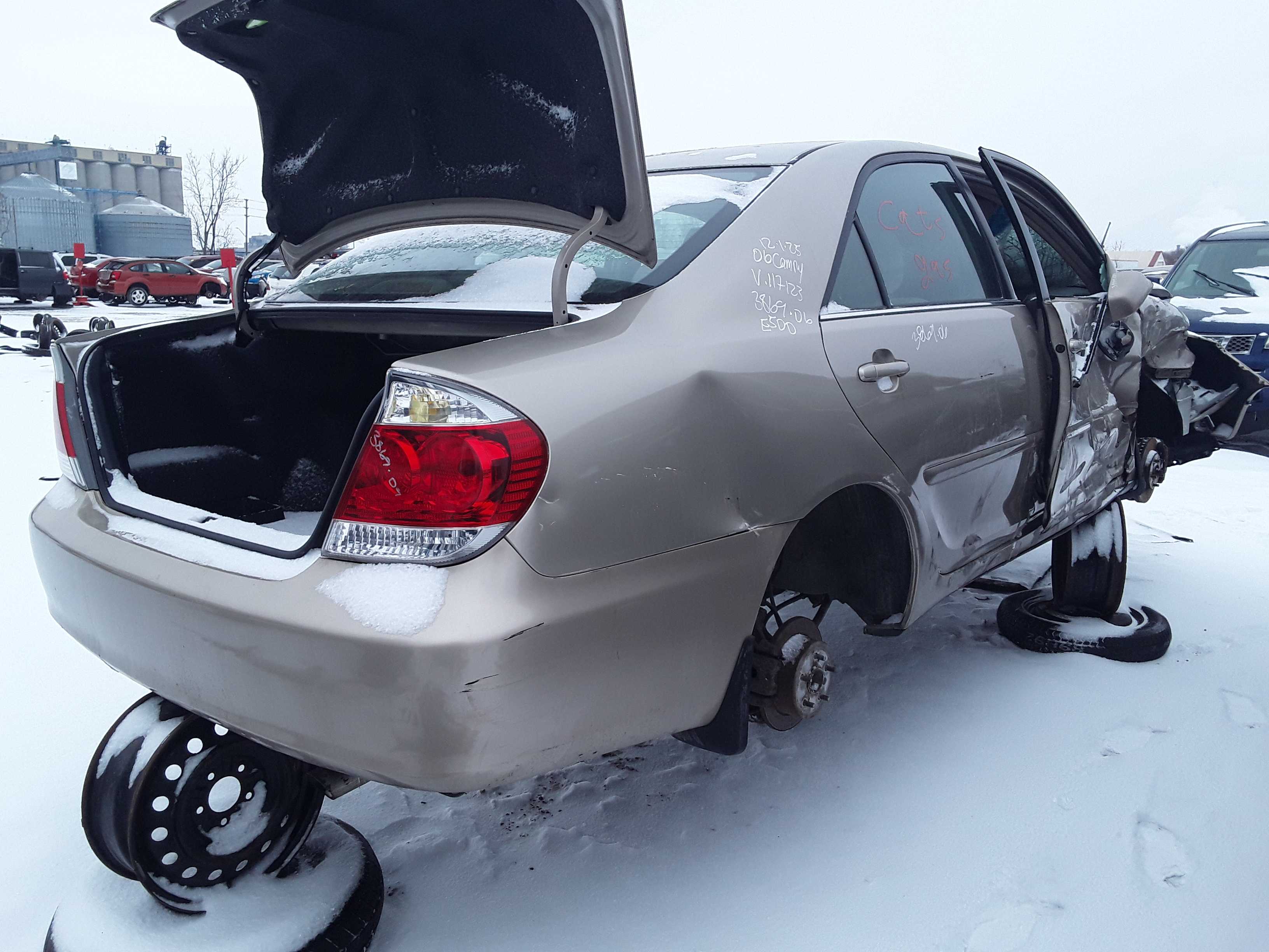 TOYOTA CAMRY 2006