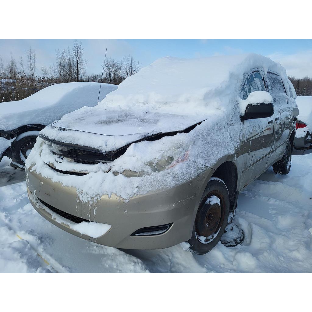 TOYOTA SIENNA 2008
