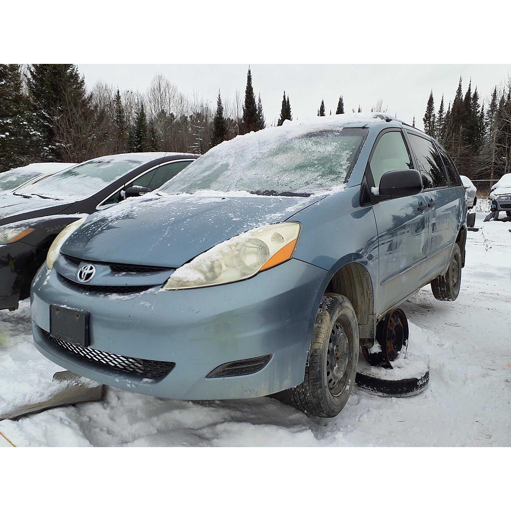 TOYOTA SIENNA 2009
