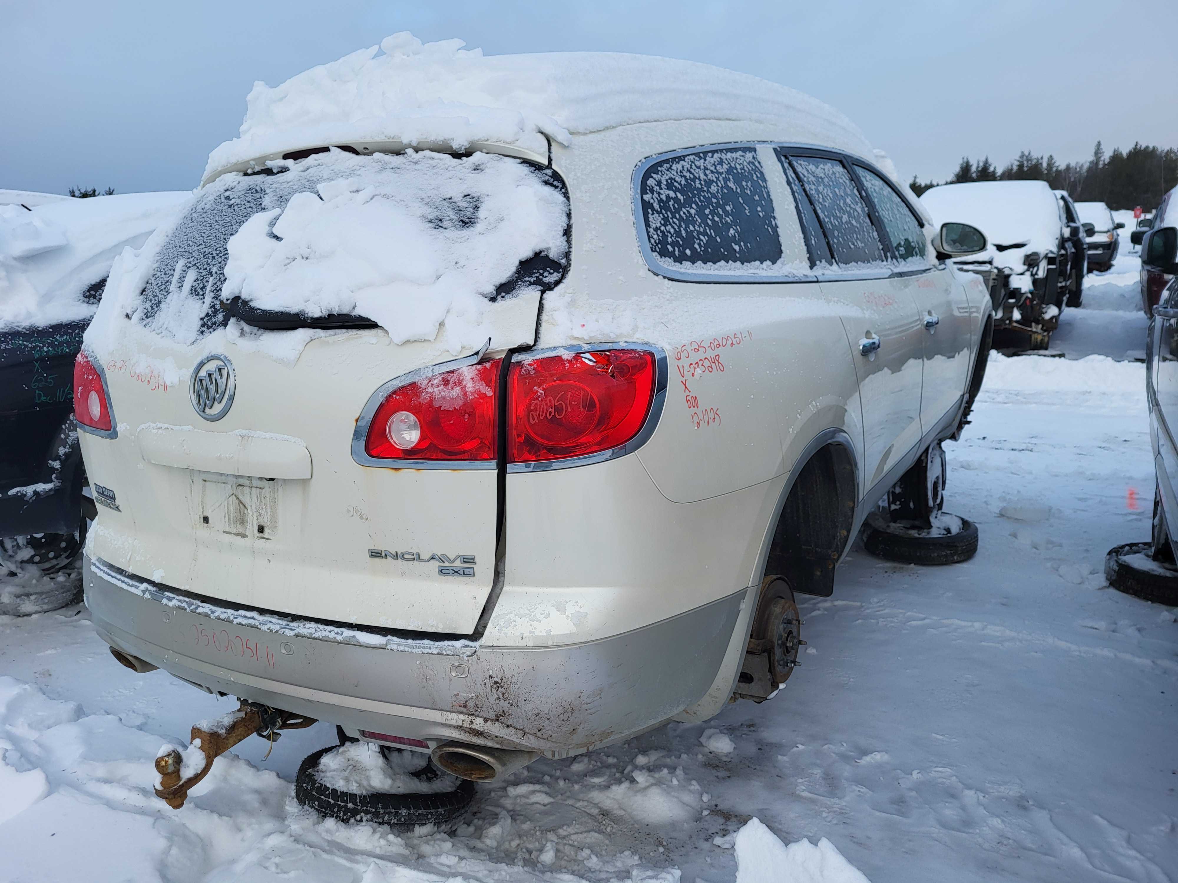 BUICK ENCLAVE 2011