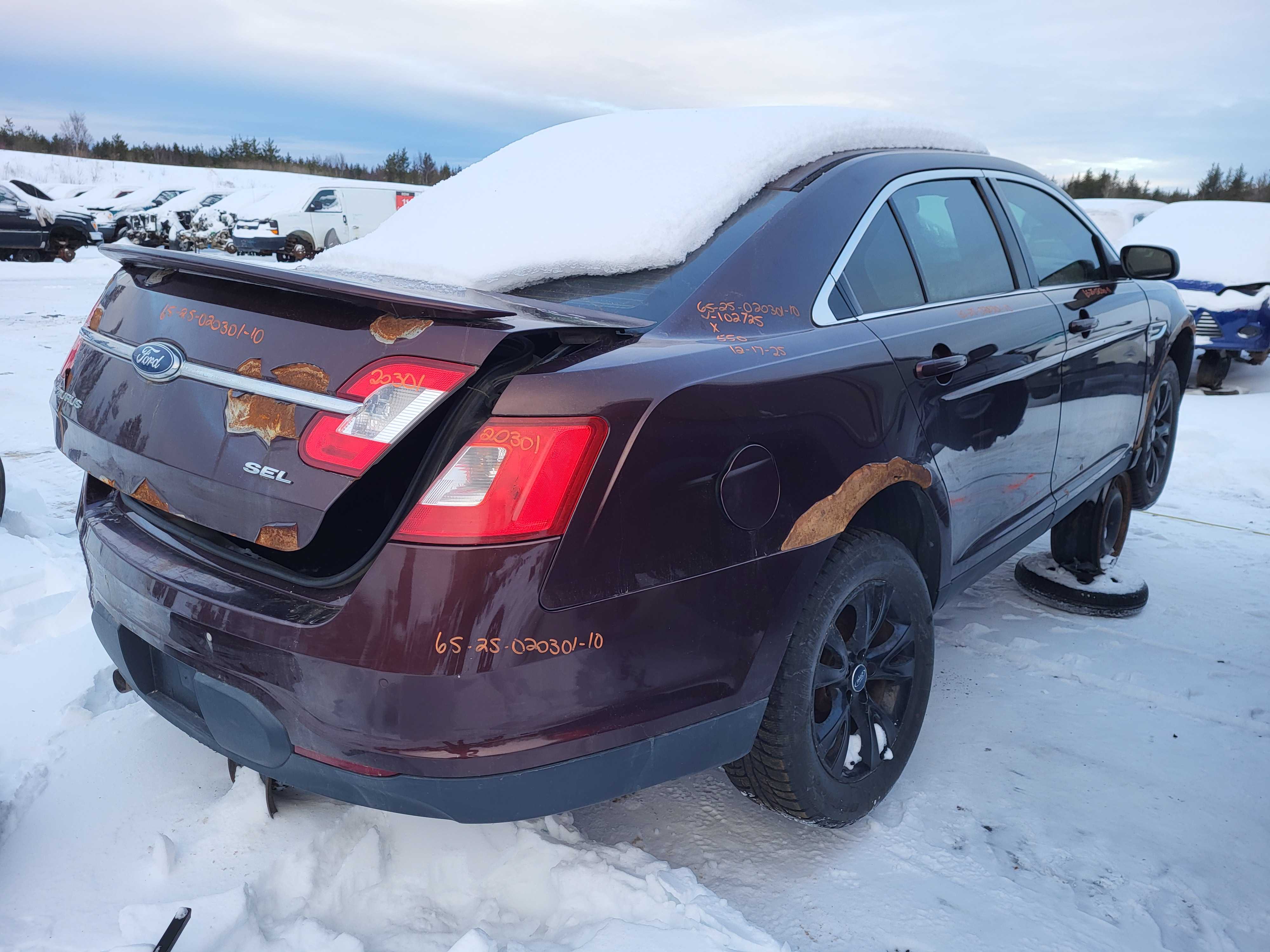 FORD TAURUS 2010