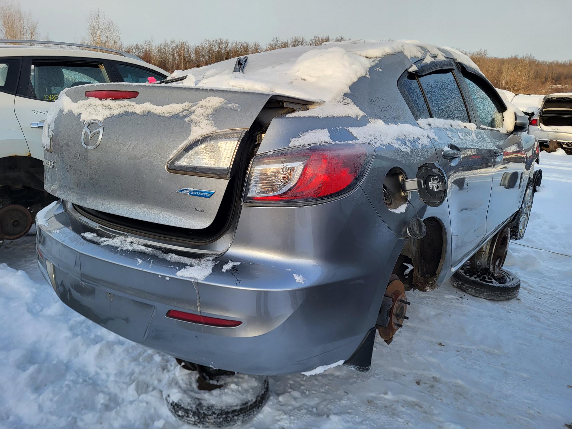 MAZDA MAZDA3 2012
