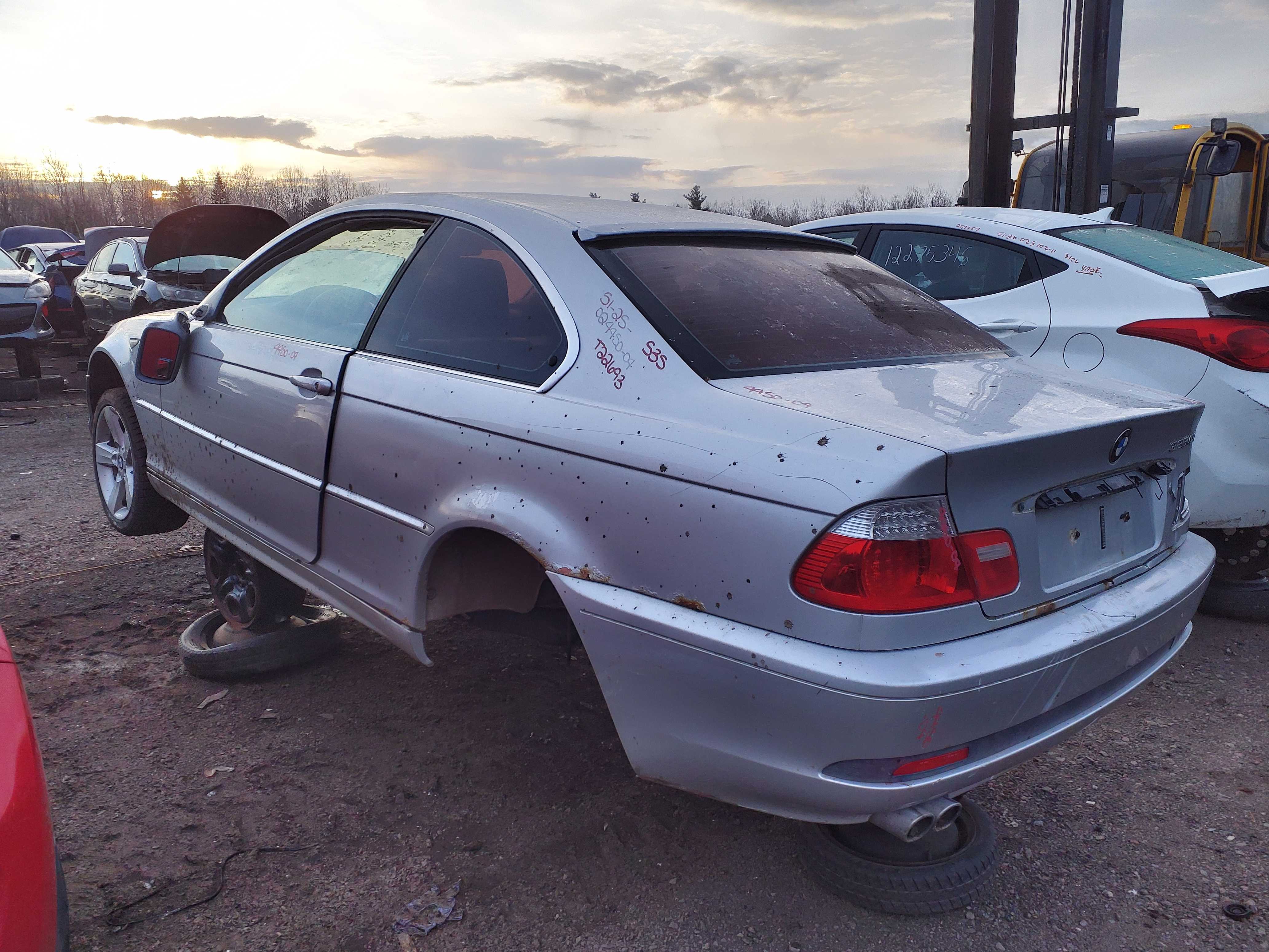 BMW 325 2004