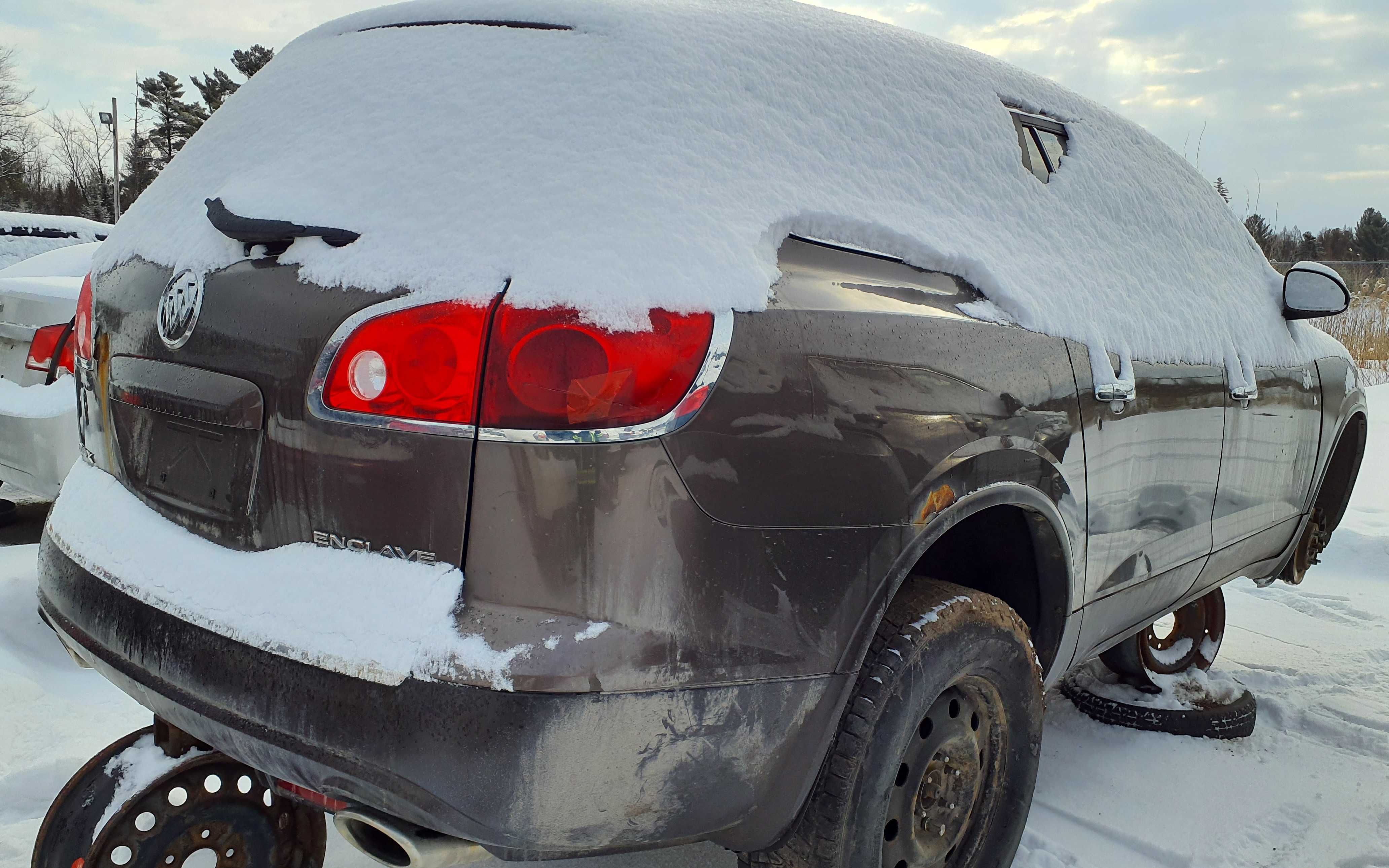 BUICK ENCLAVE 2010
