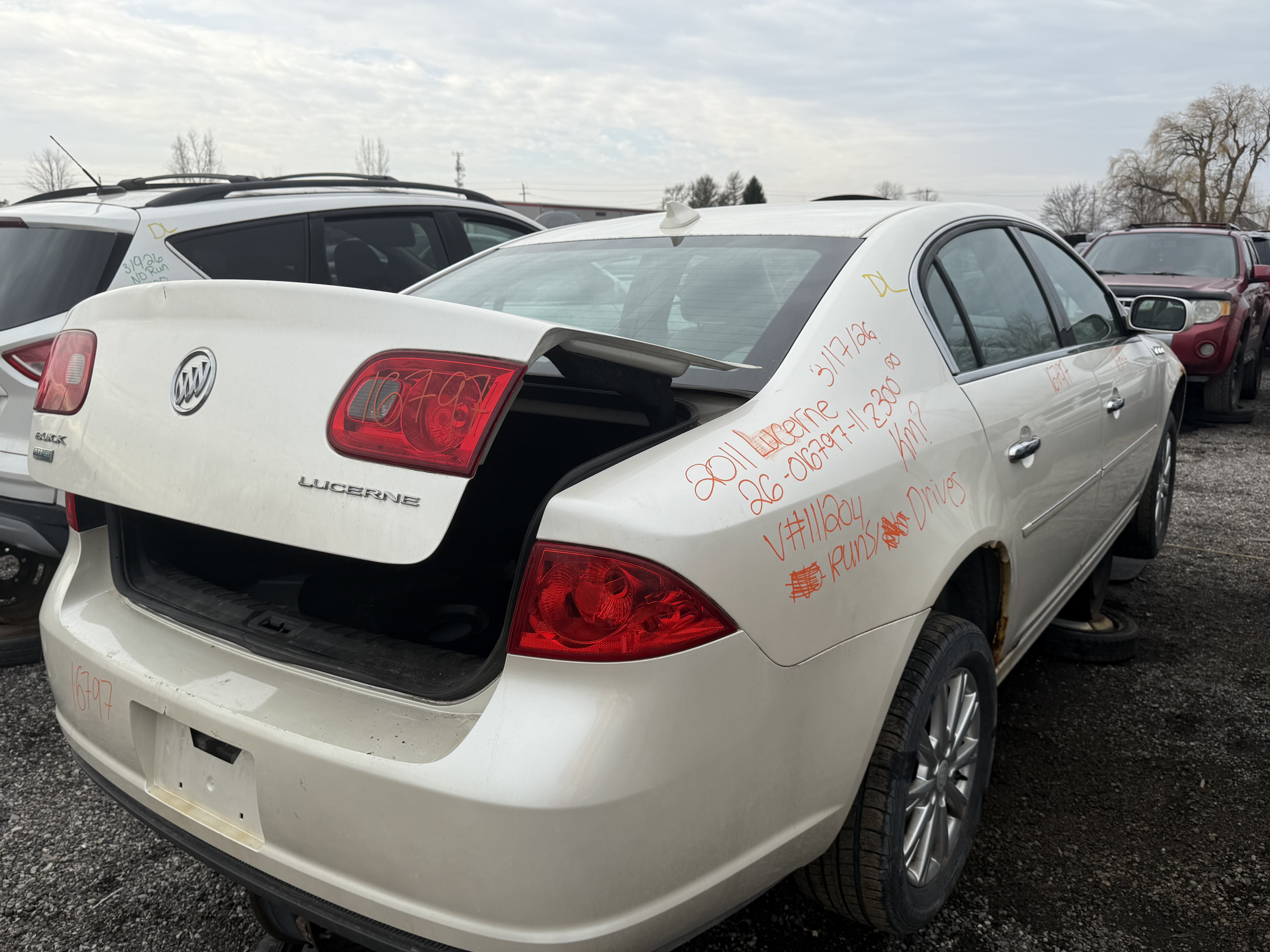 BUICK LUCERNE 2011