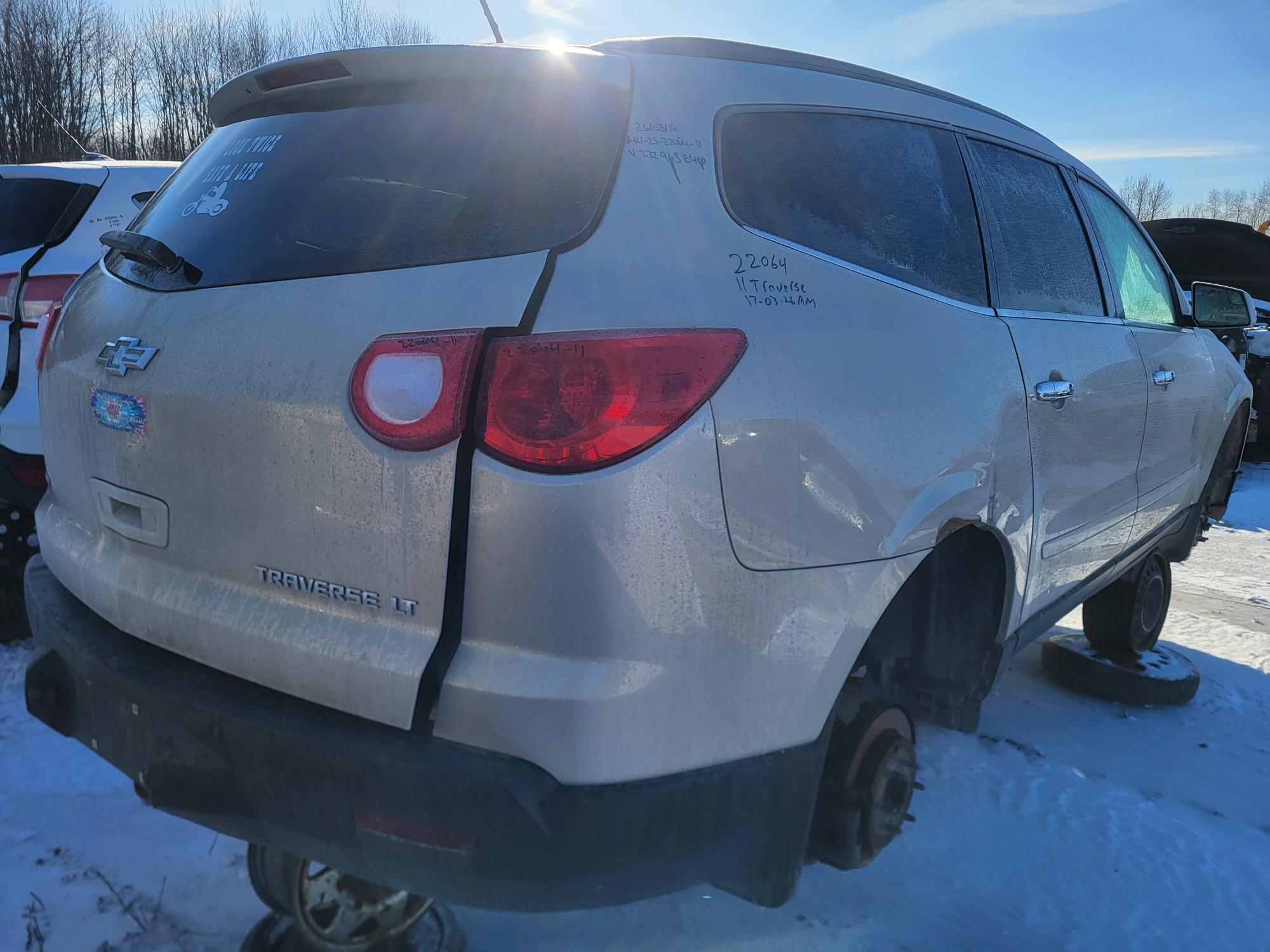 CHEVROLET TRAVERSE 2011