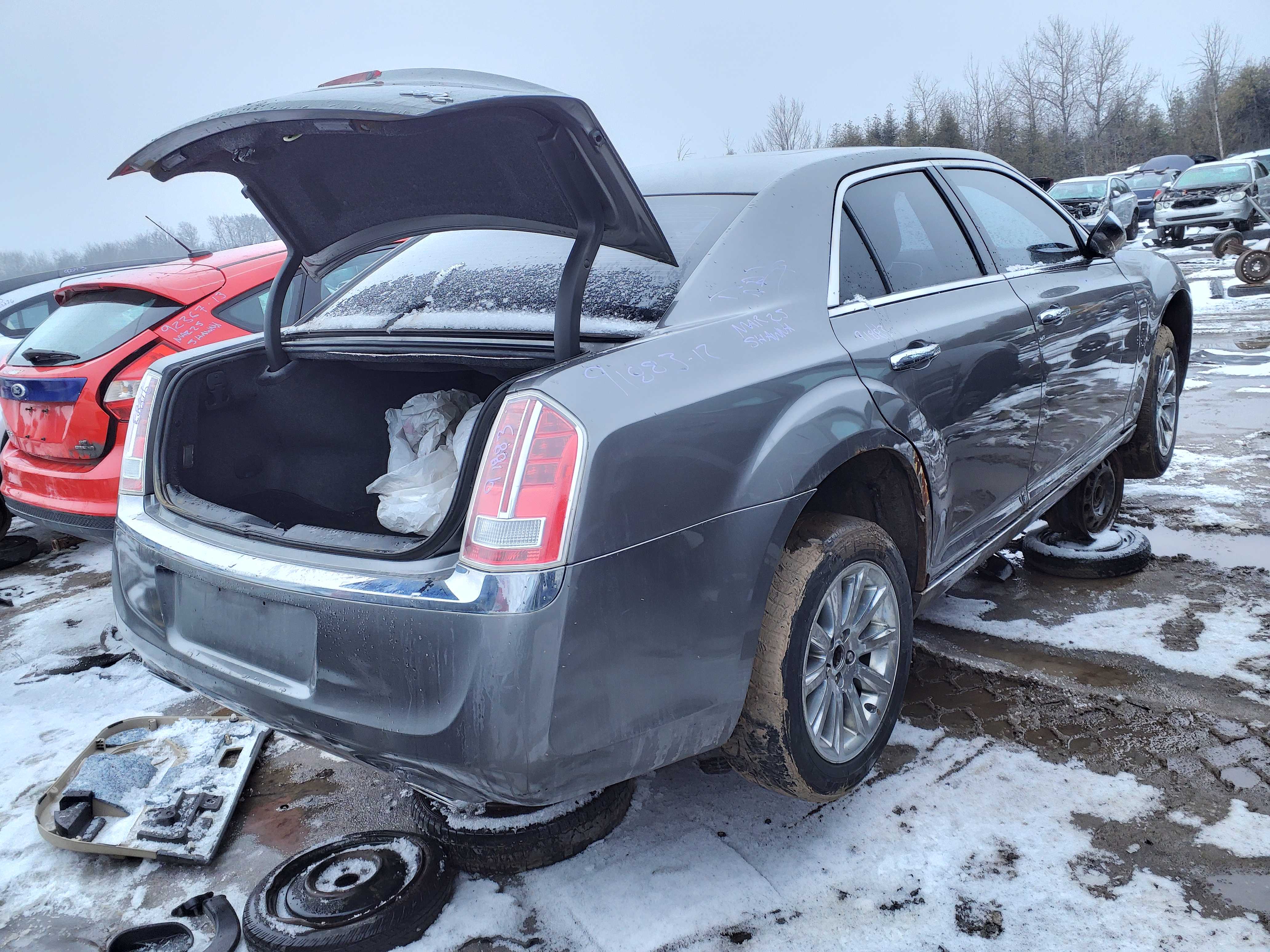 CHRYSLER 300 2012